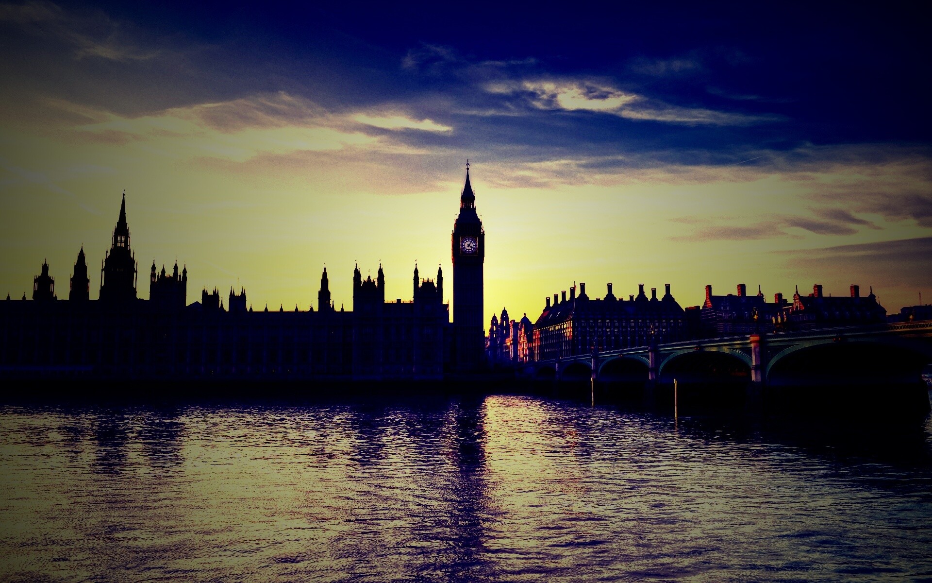 Биг-Бен на берегу Темзы обои