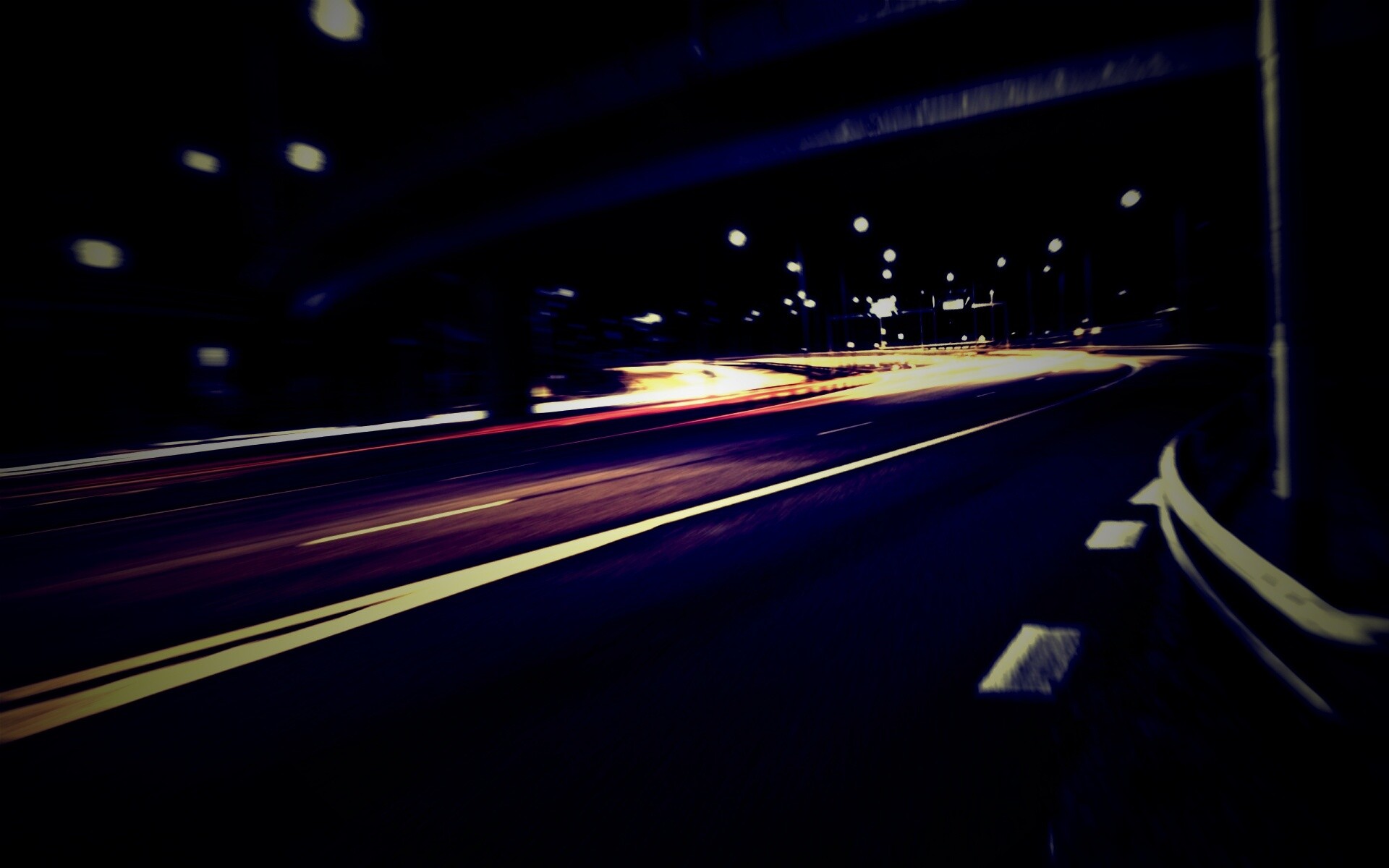 Дорога в ночном городе обои