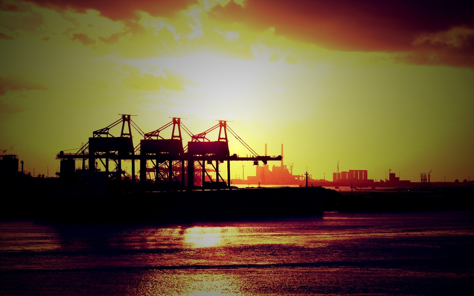 Грузовой порт обои