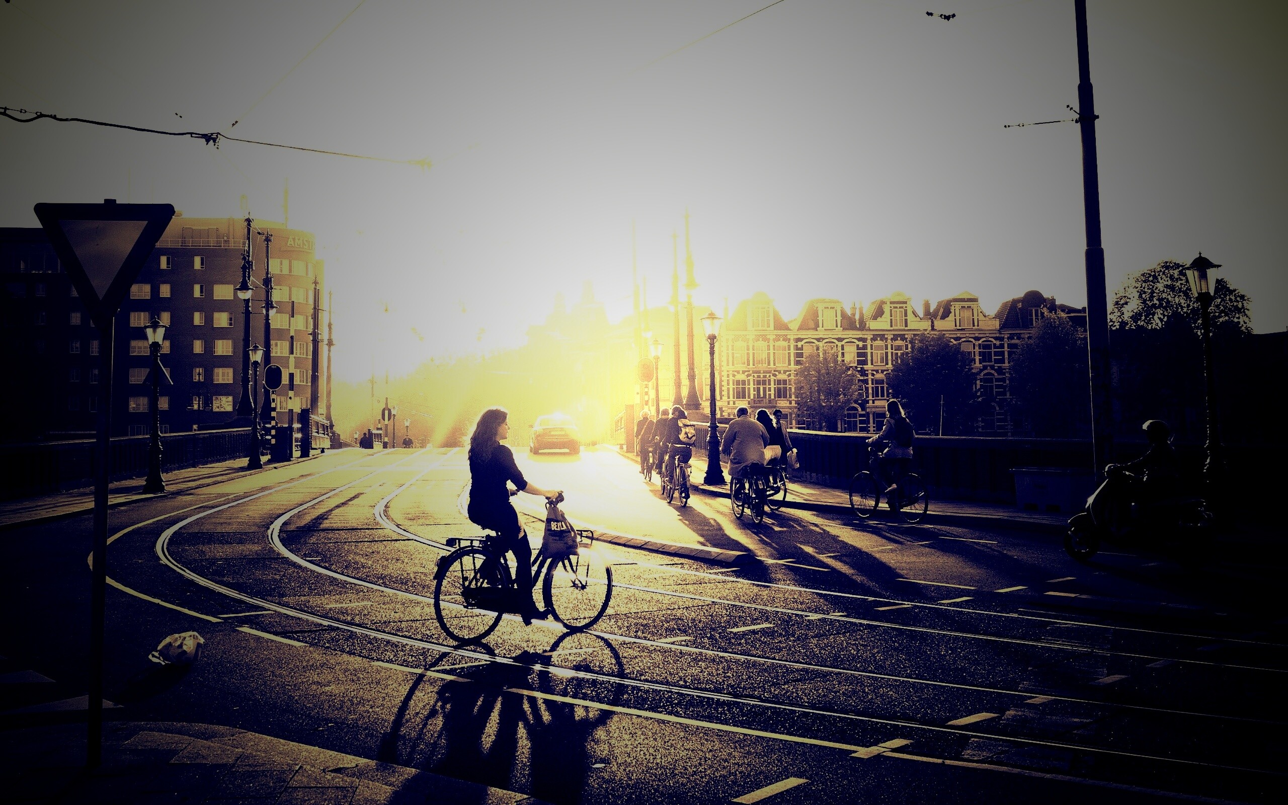 Утро в европейском городе обои
