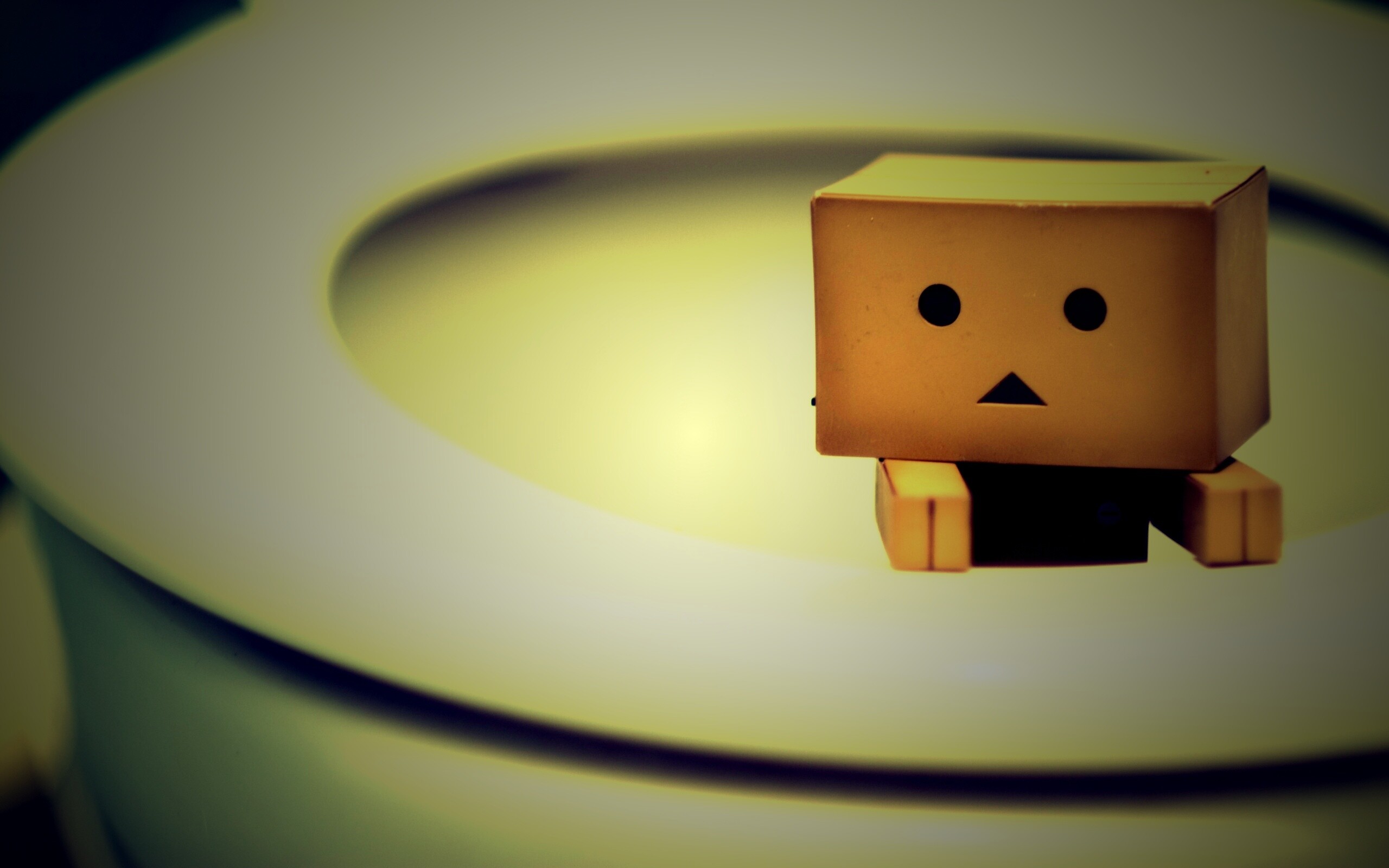 Danbo в унитазе обои