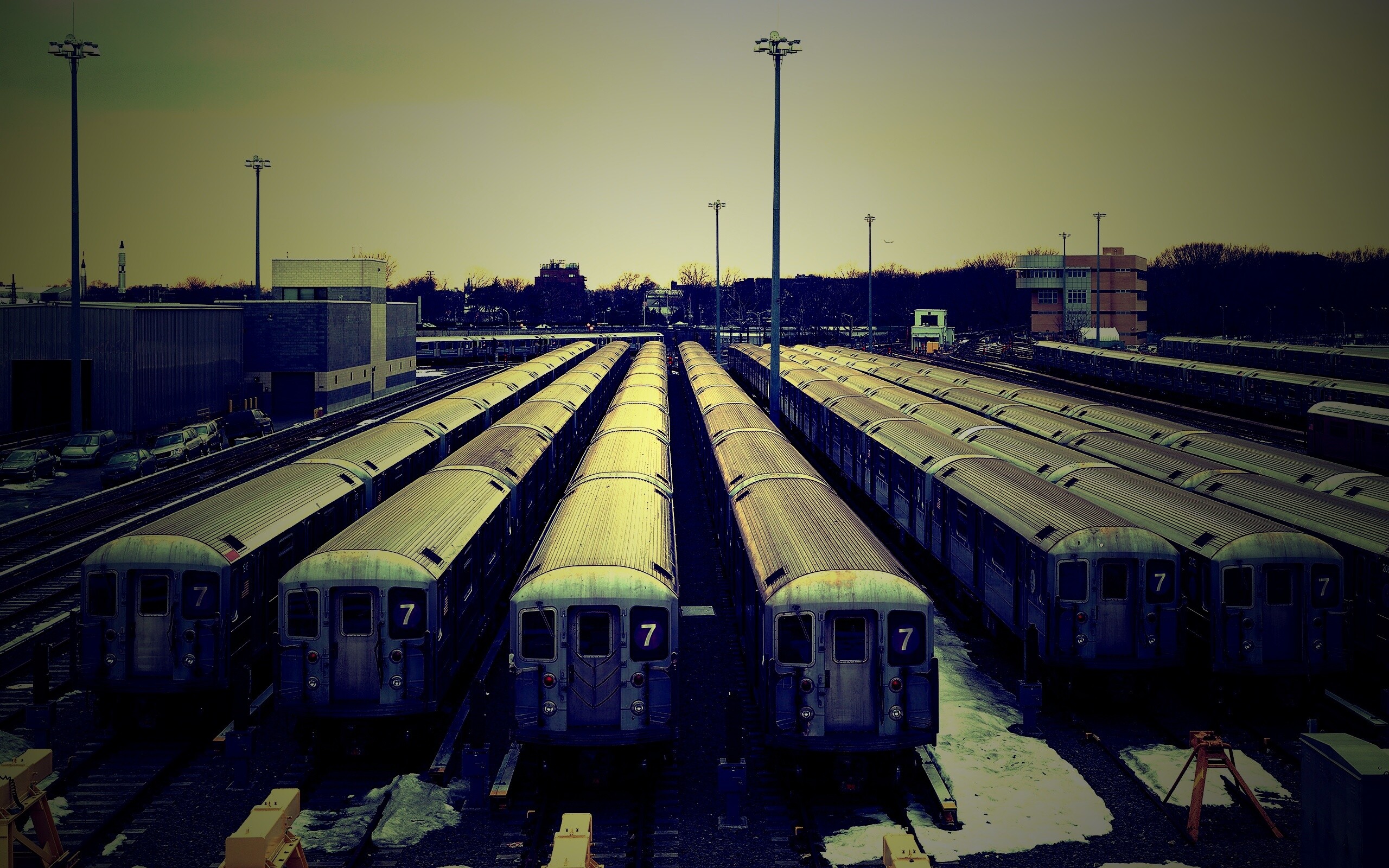 Вагоны метро на стоянке обои