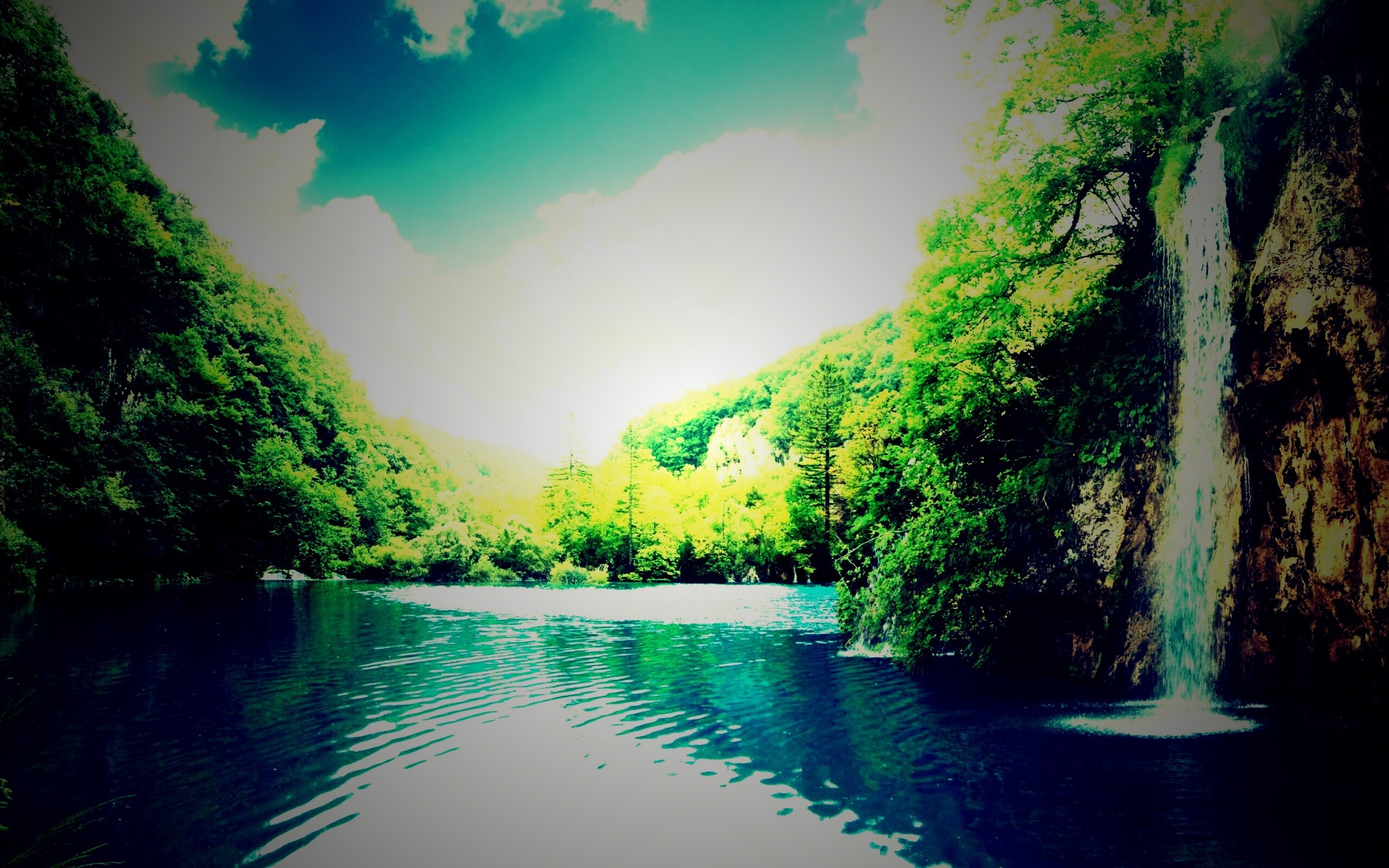 Водопад у реки обои