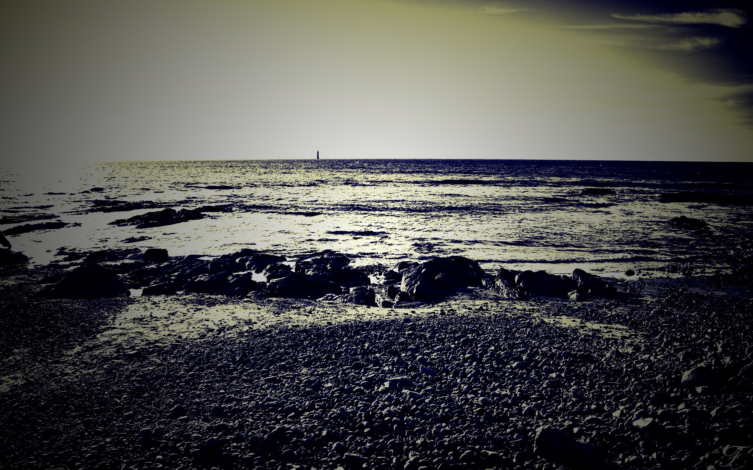 Чёрно-белое фото побережья обои