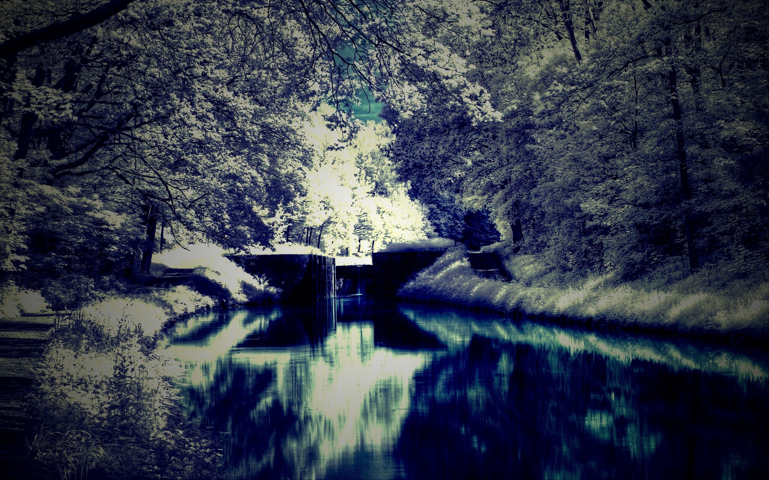 Замёрзжий канал обои