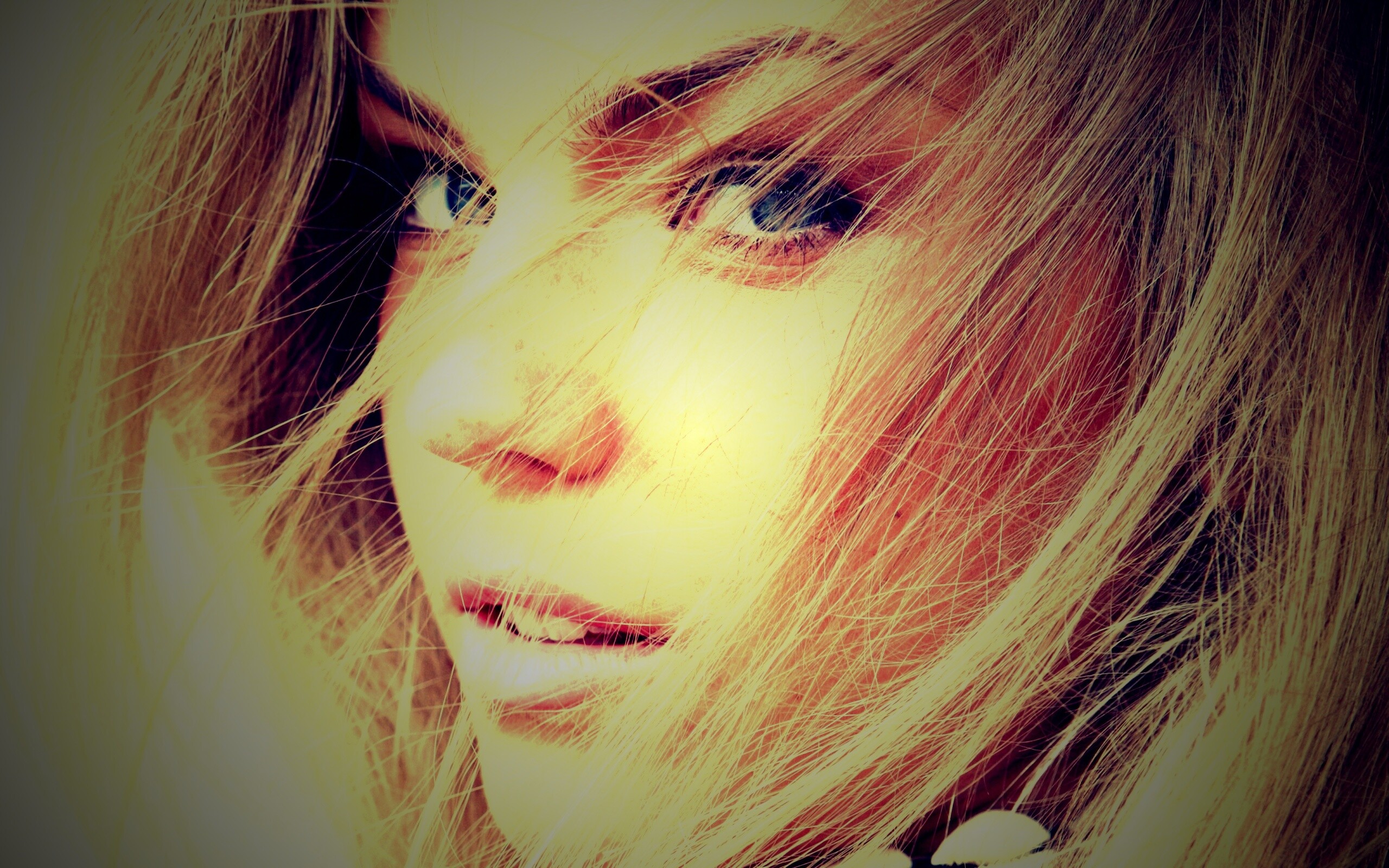 Завораживающий взгляд обои