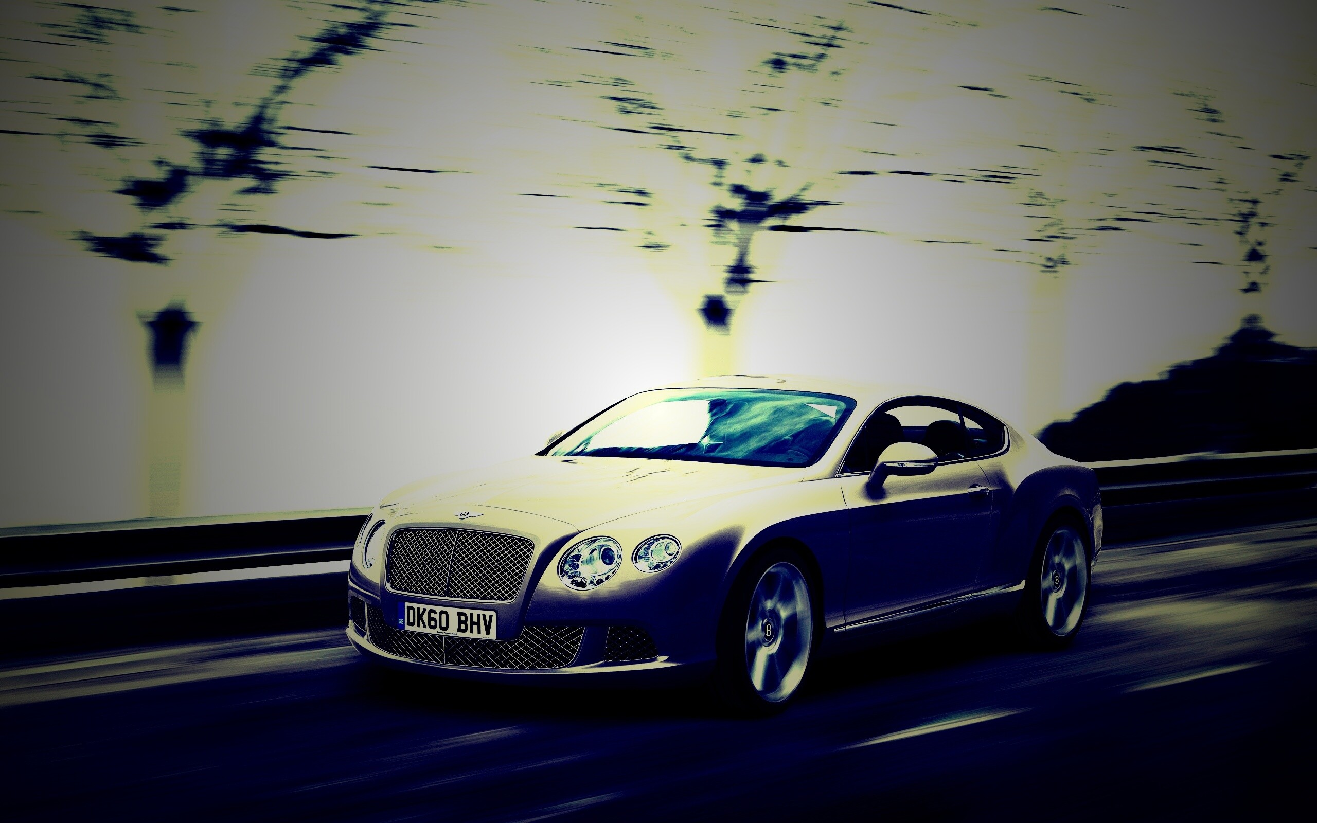 Bentley седан обои