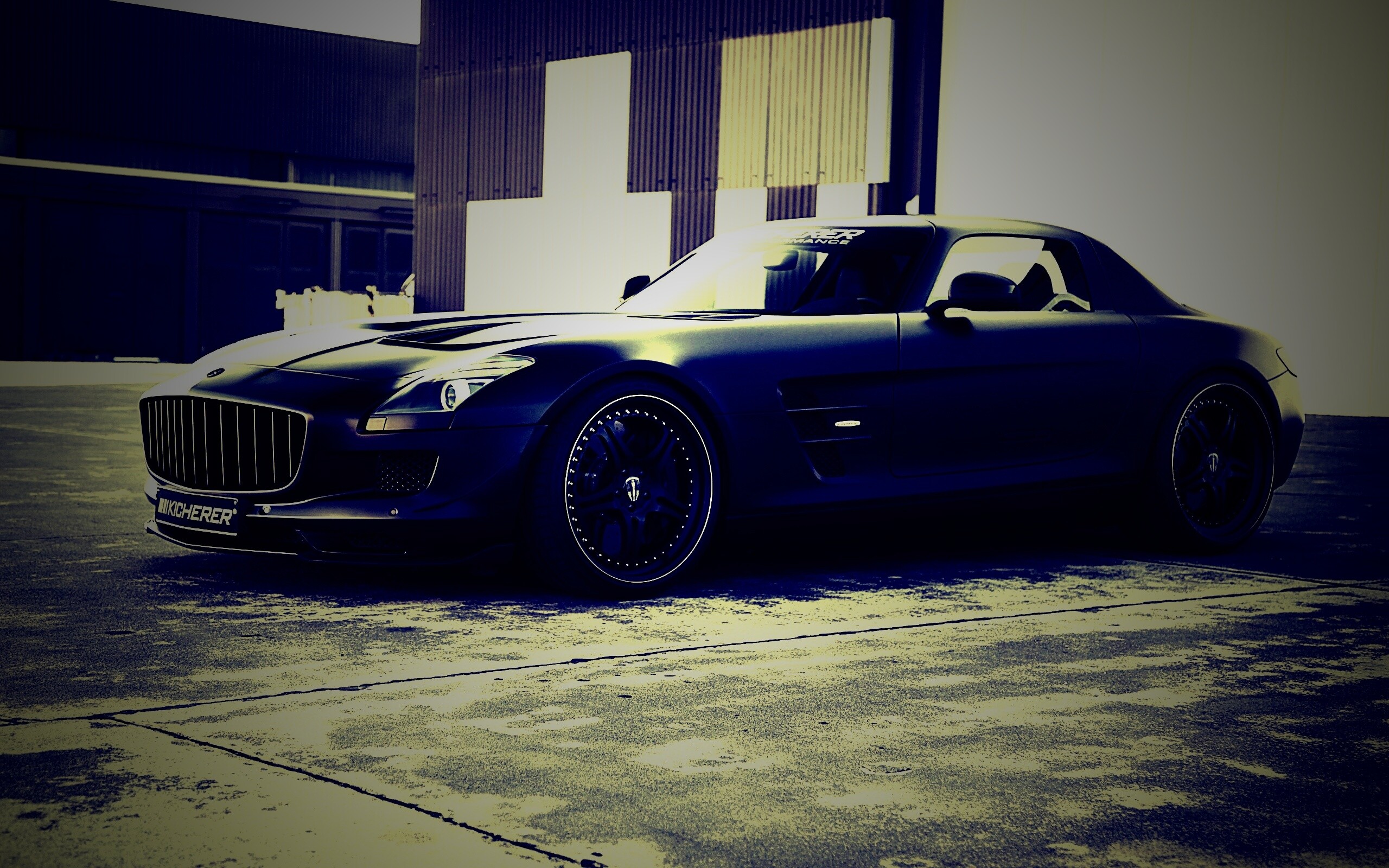 Черный спорткар обои