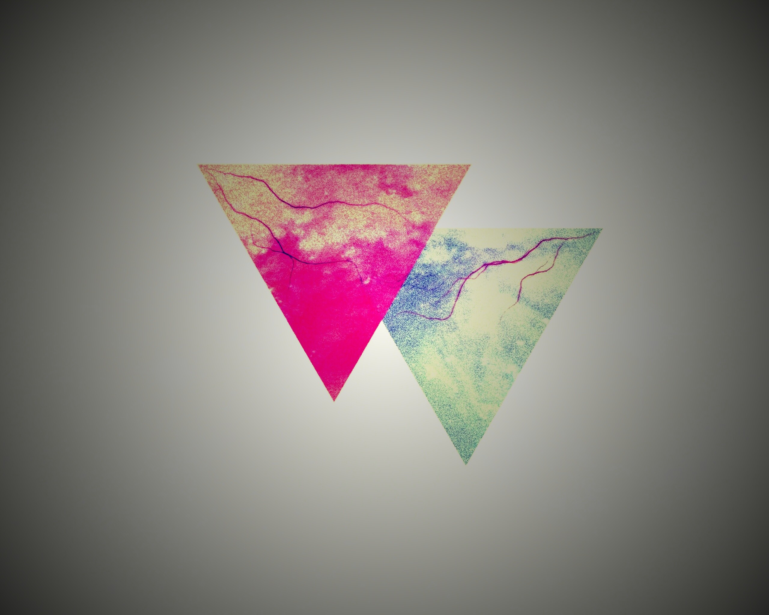 Минималистичные треугольники обои