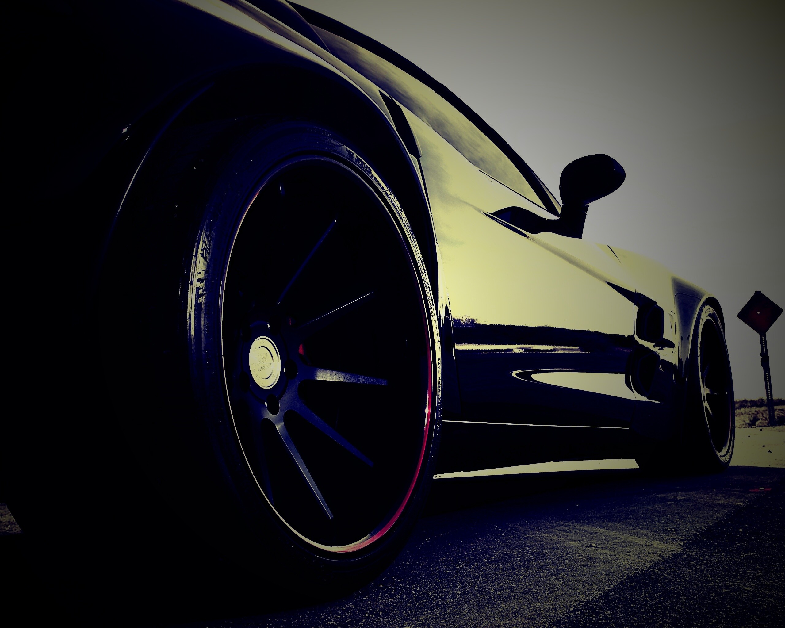 Чёрный концепт обои