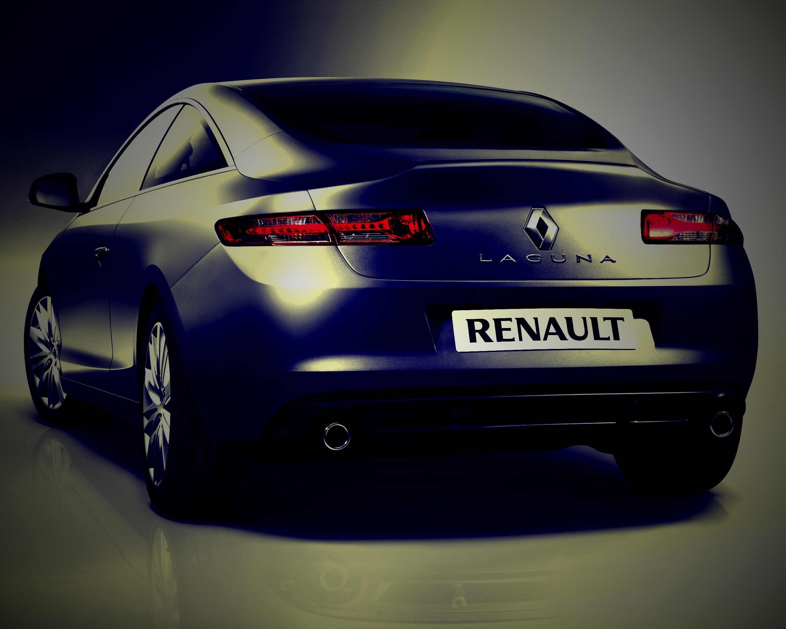 Зад Рено Лагуна обои