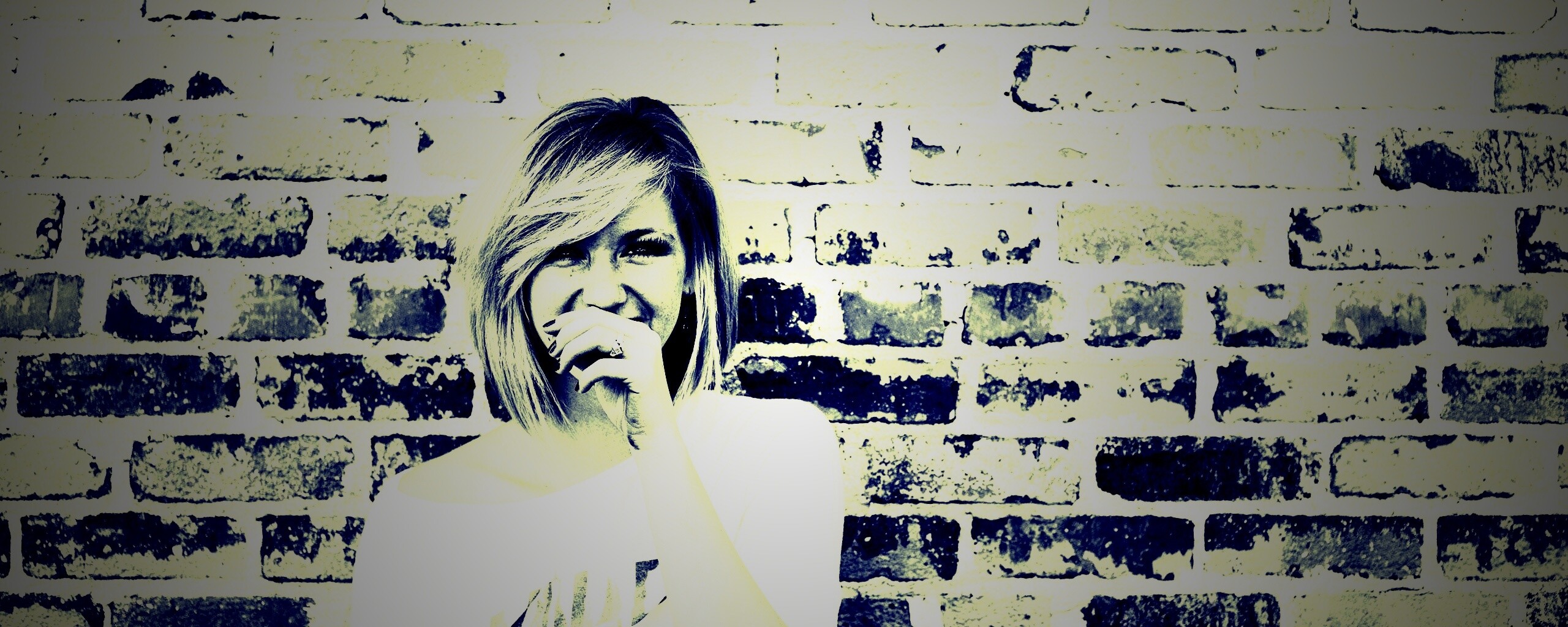 Смеющаяся девушка обои