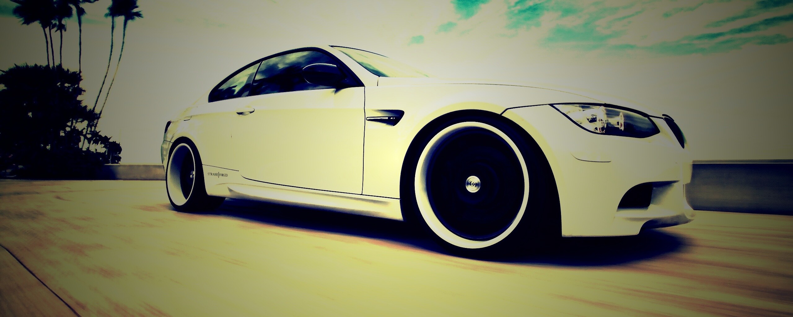 Белый БМВ обои