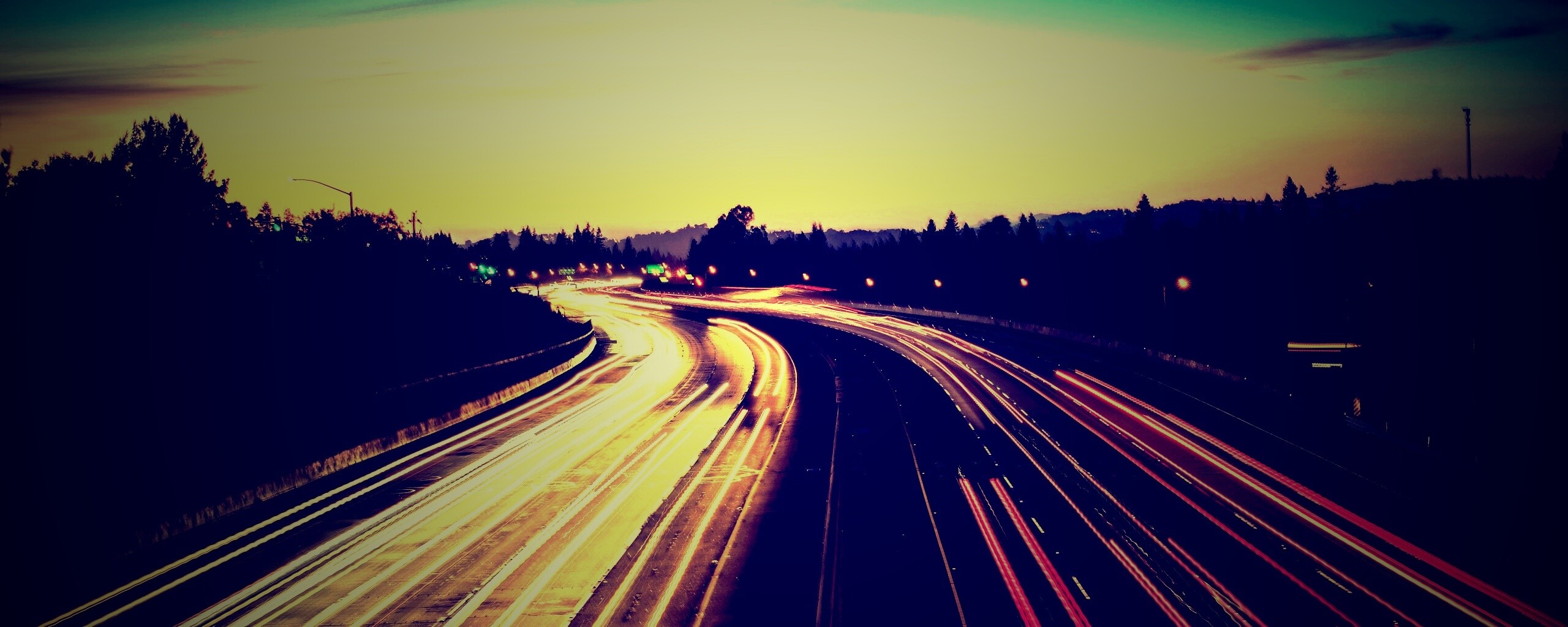 Автострада в огнях обои
