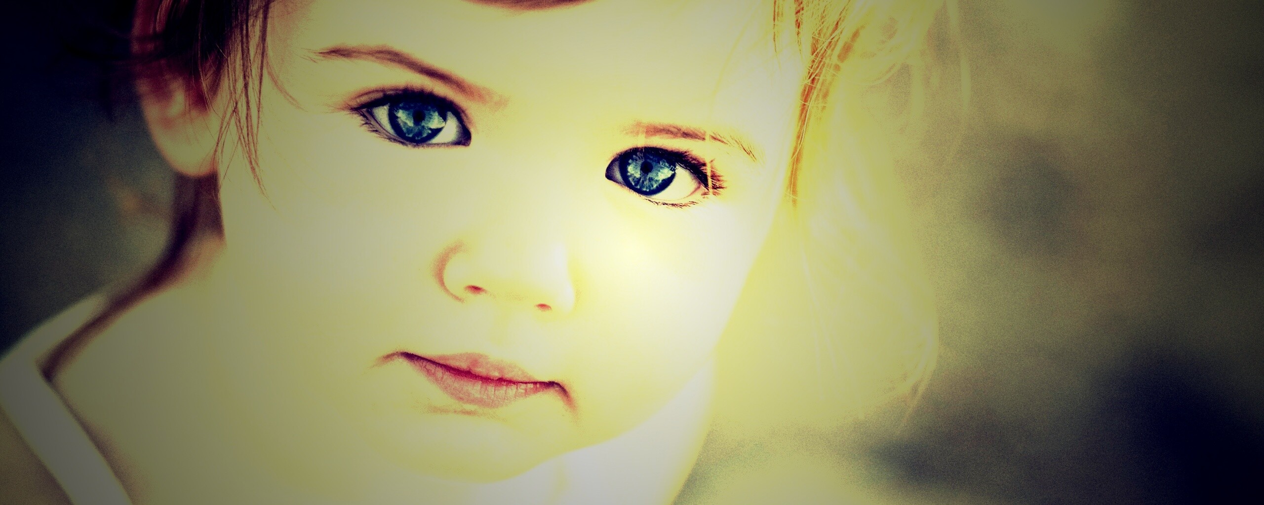 Детское личико обои