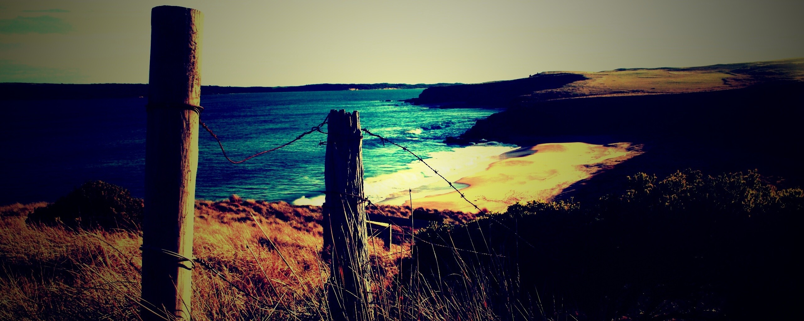 Пляж на озере обои