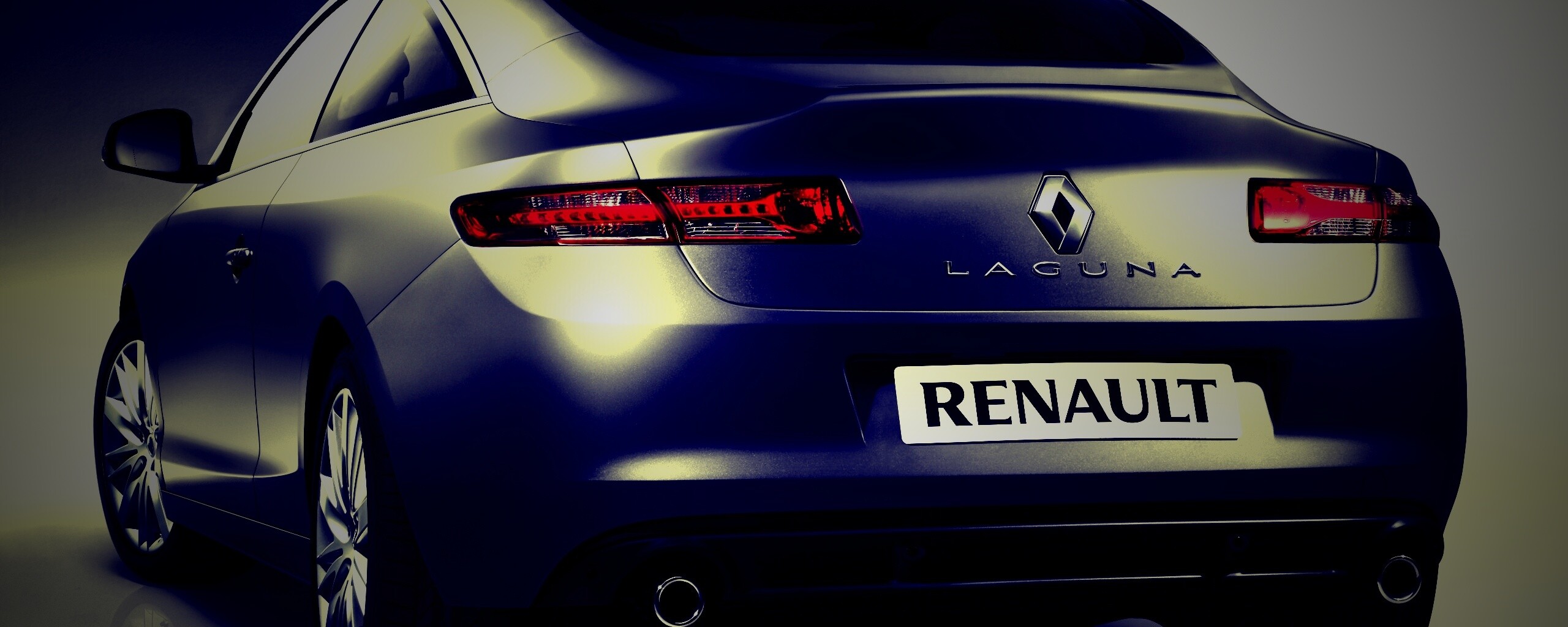 Зад Рено Лагуна обои