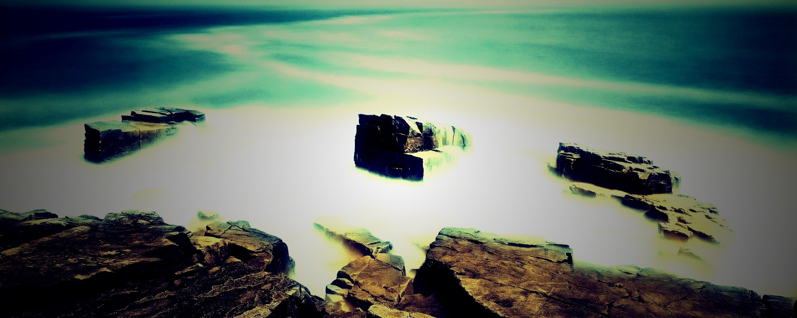 Скалы у моря обои