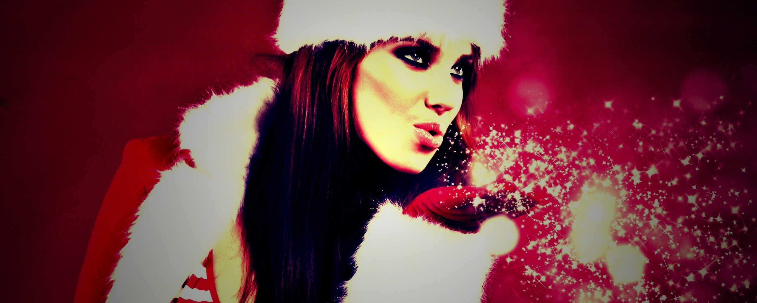 Снегурочка дует на снежинки обои