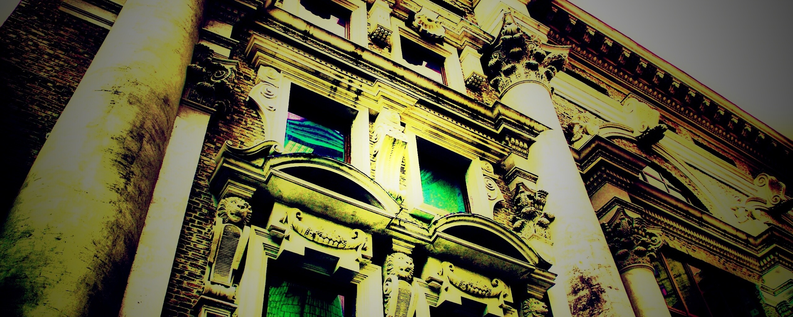 Старое здание обои