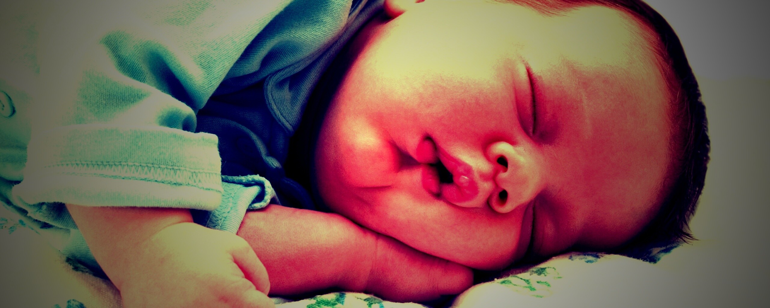 Спящая прелесть обои