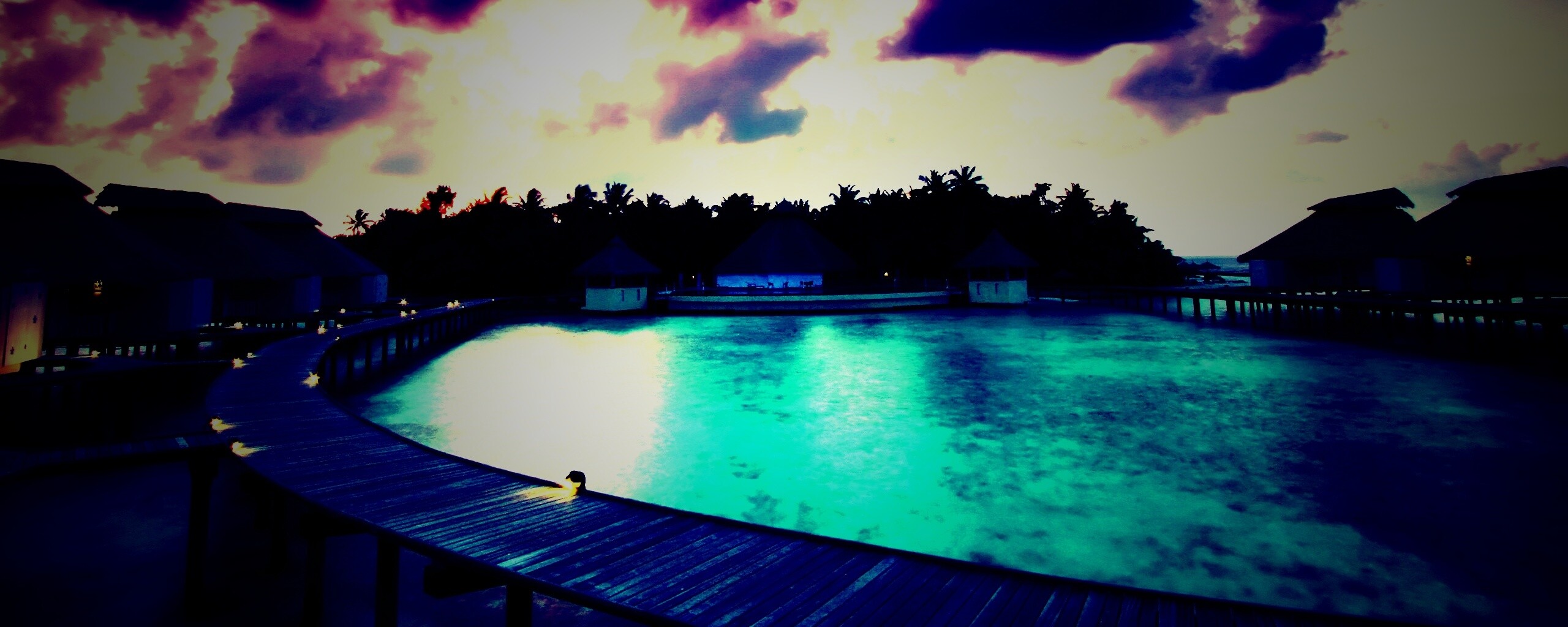 Бунгало на воде обои