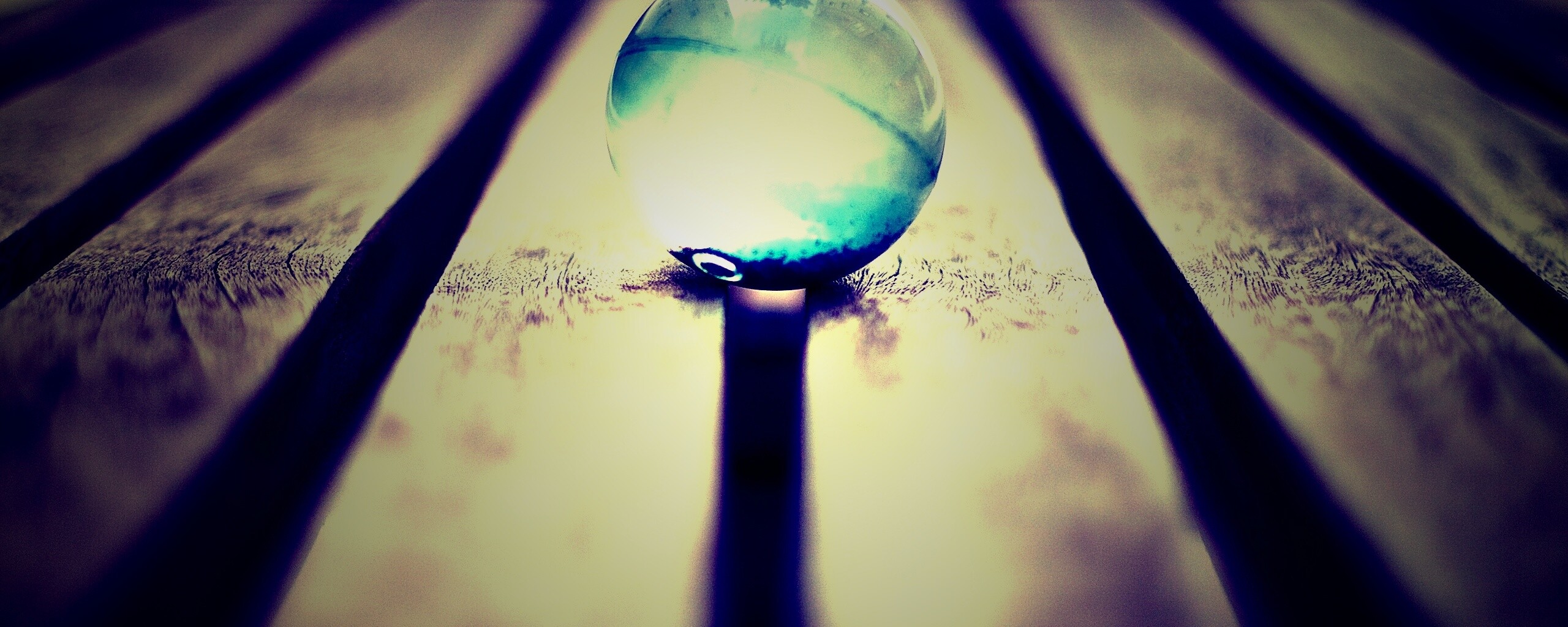 Стеклянный шарик обои