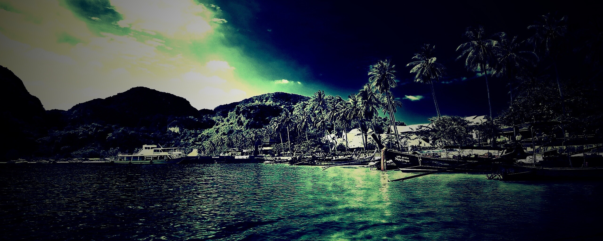 Призрачный пляж обои