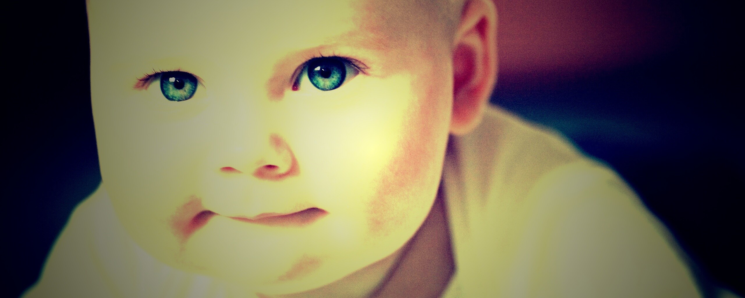 Прелестное дитя обои