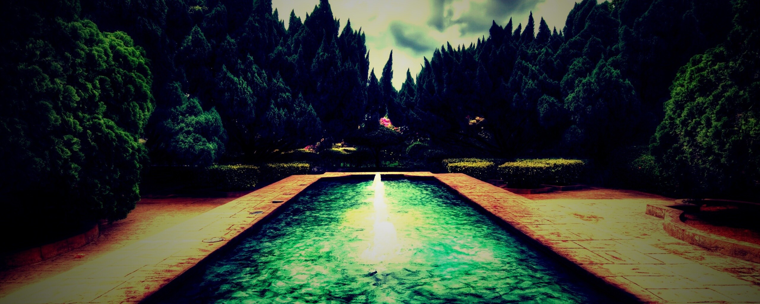 Фонтан в заповеднике обои