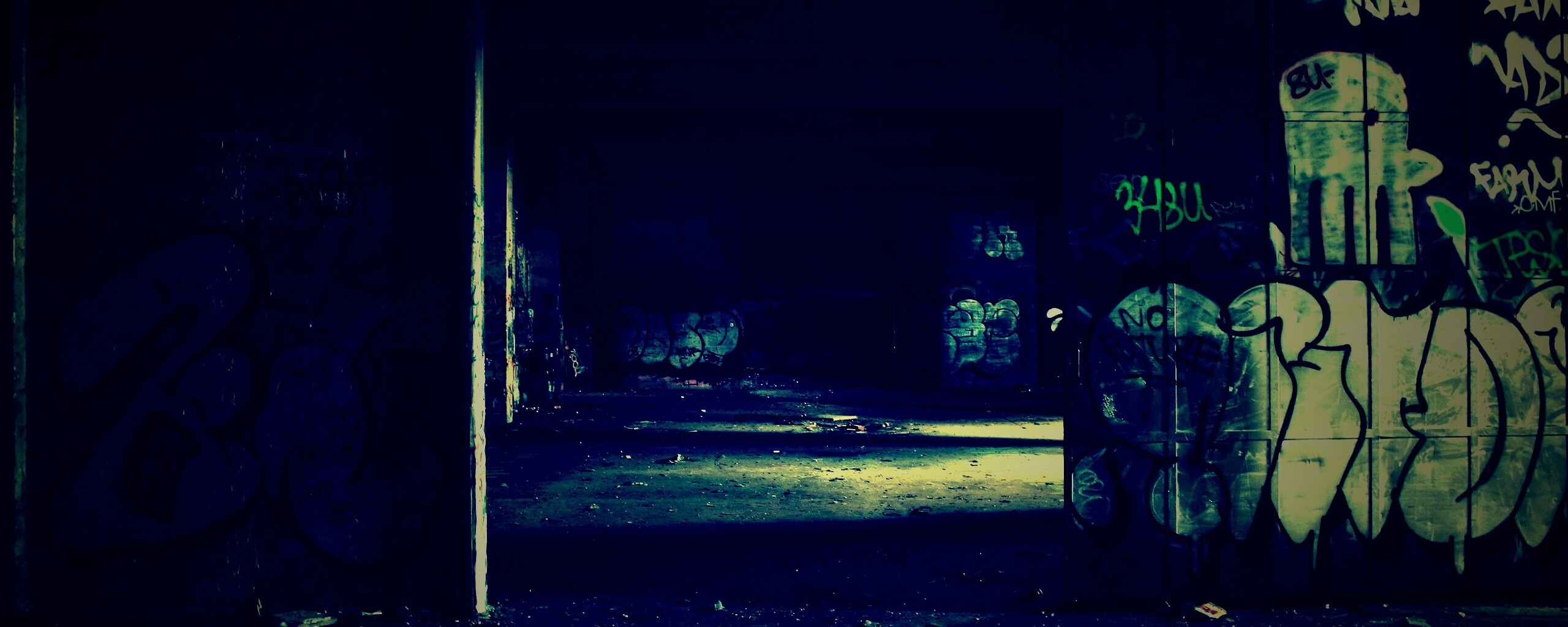 Заброшенное здание обои