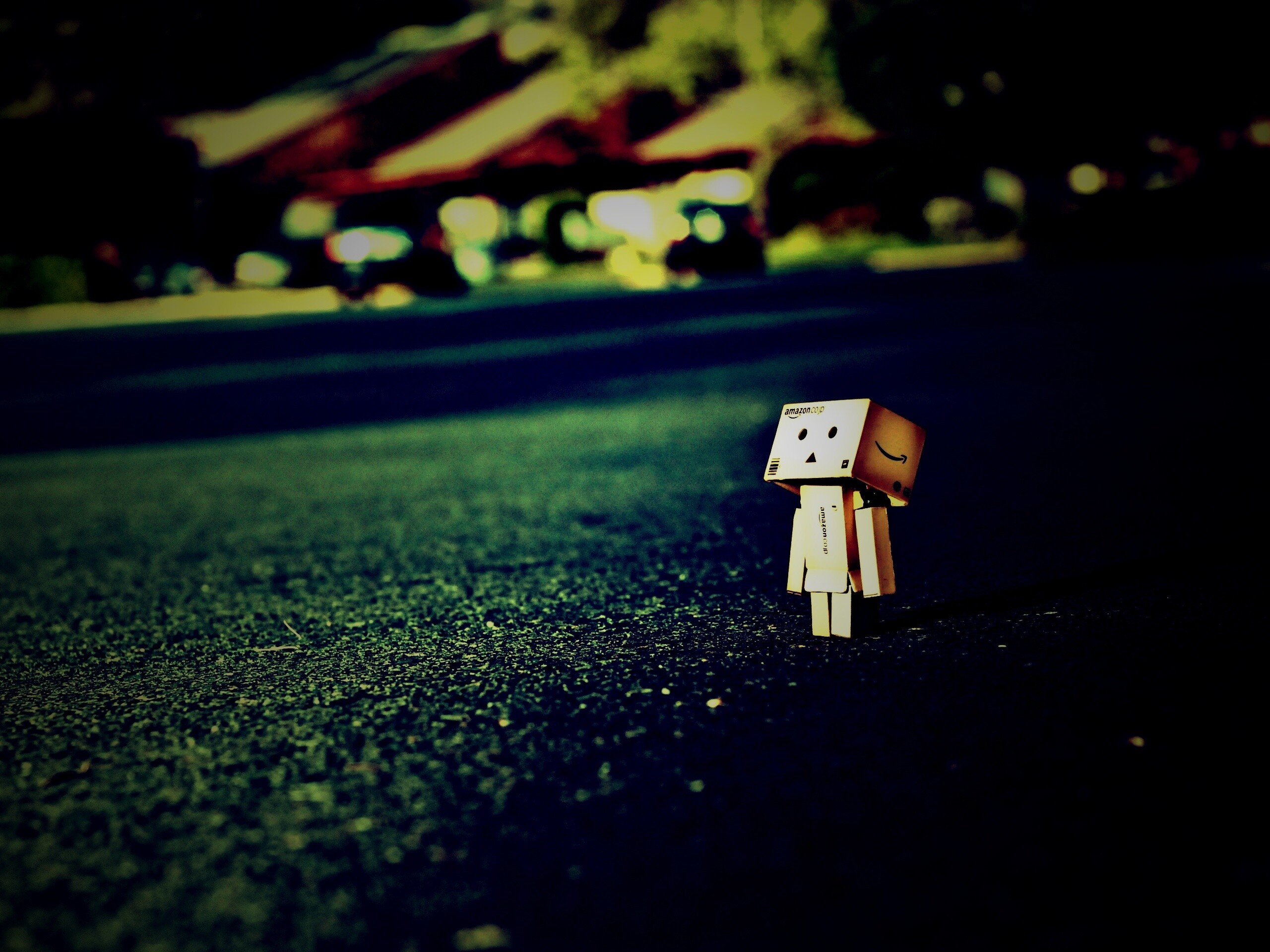 Данбо смотрит вверх обои