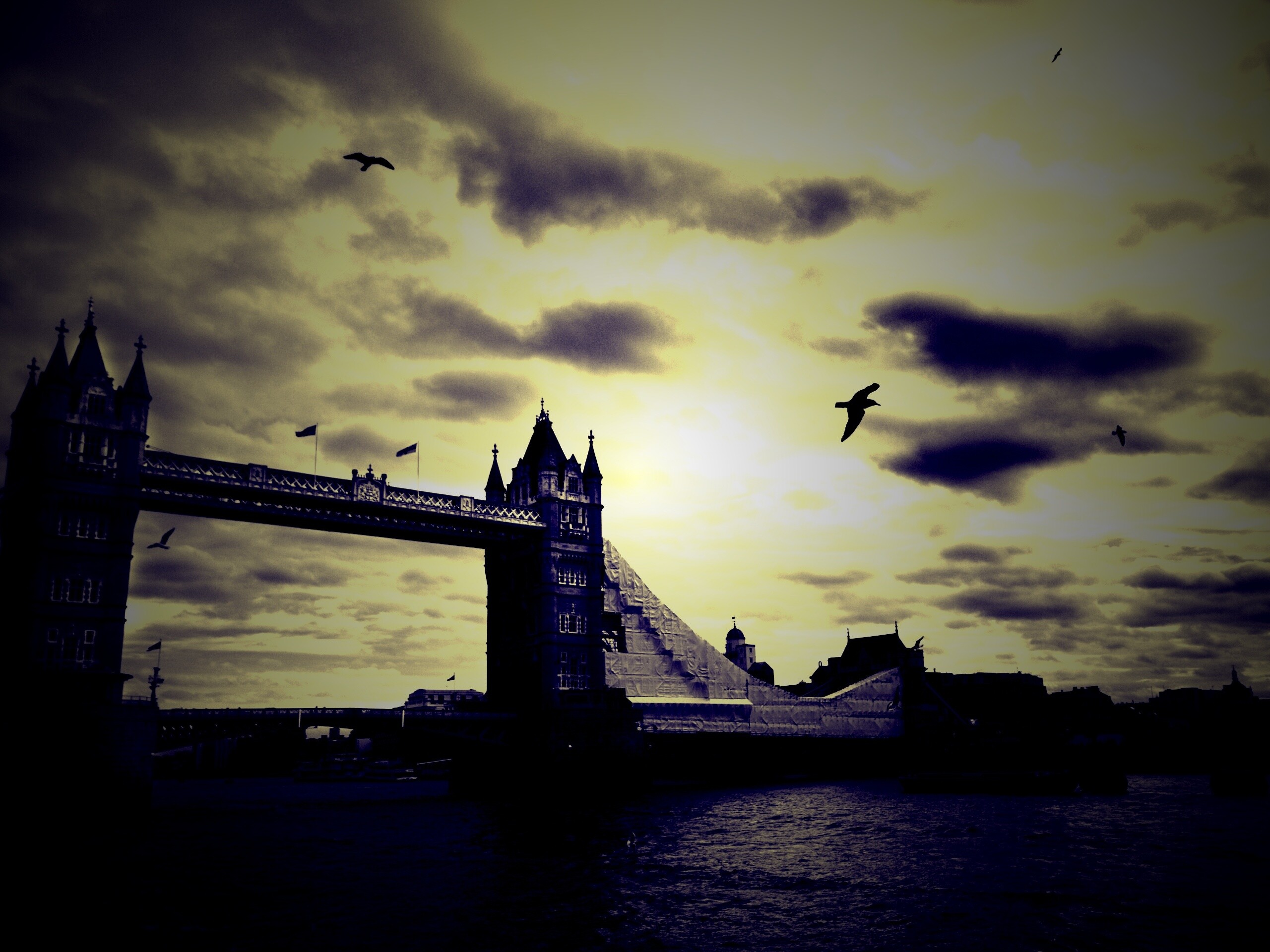 Tower Brigde на реконструкции обои