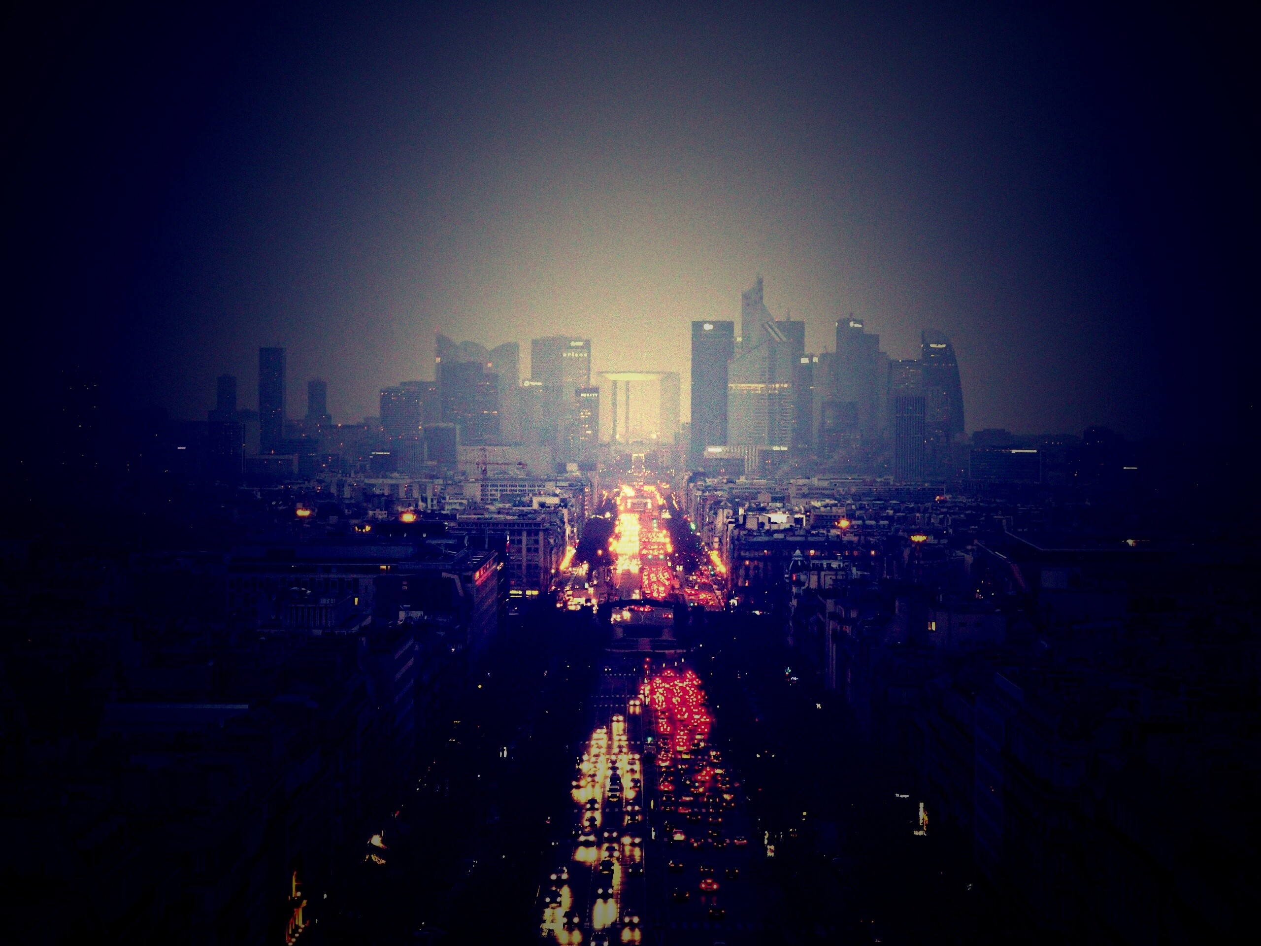 Ночной город в тумане обои