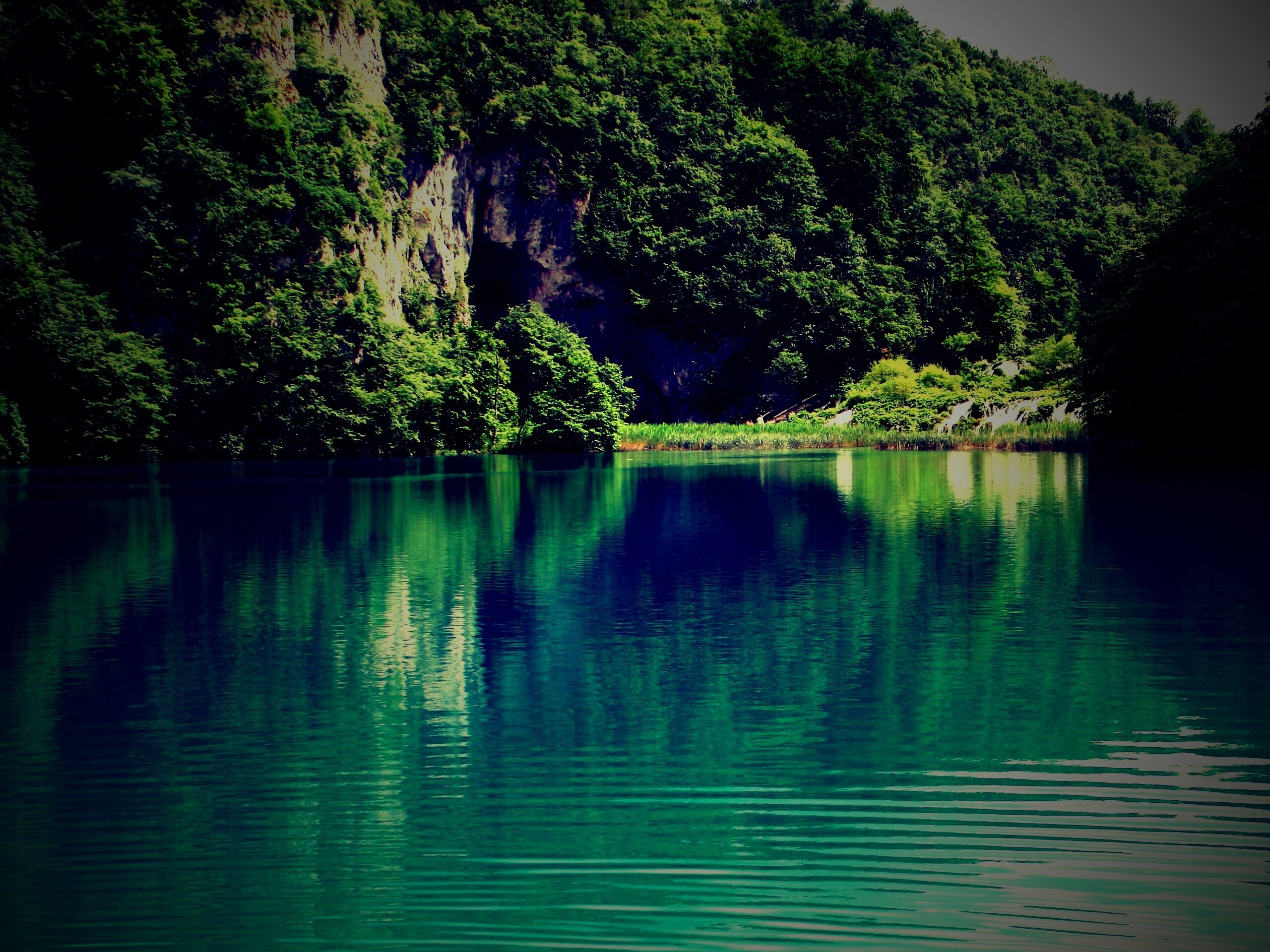 Девственное озеро обои