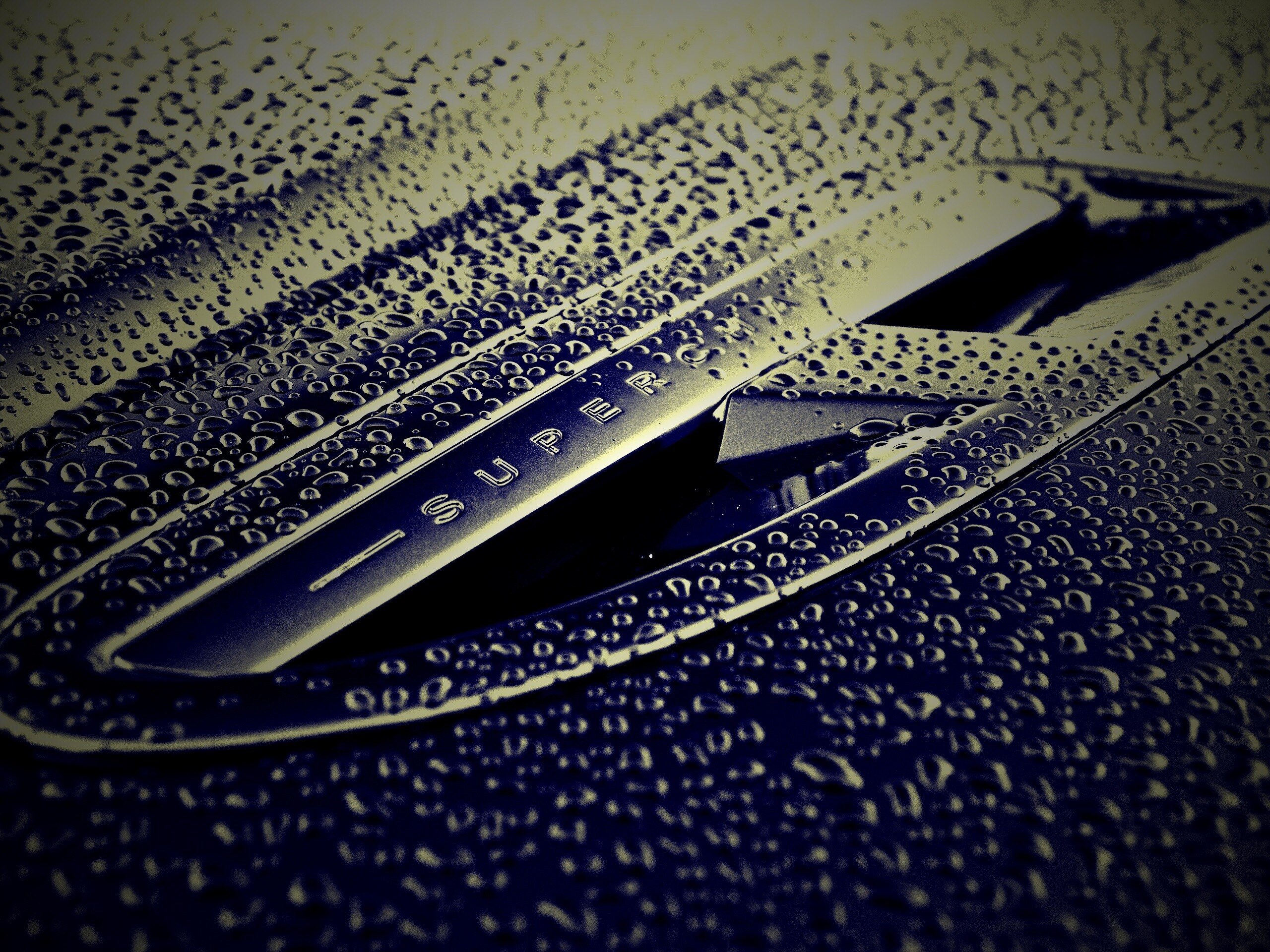 Воздухозаборник автомобиля Ягуар обои