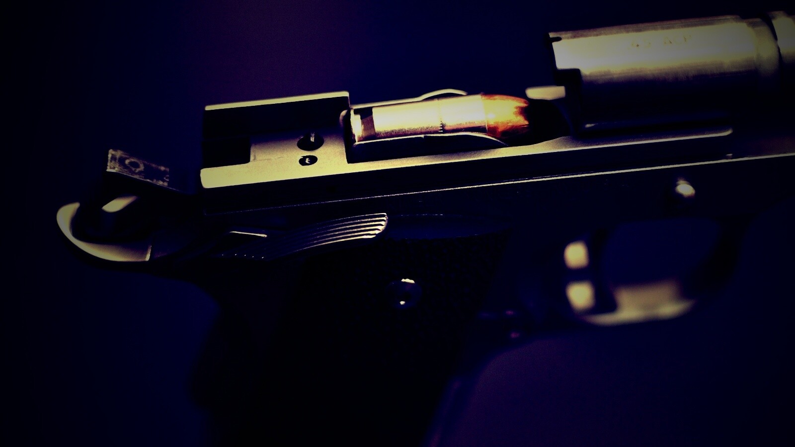 Разобранный пистолет обои