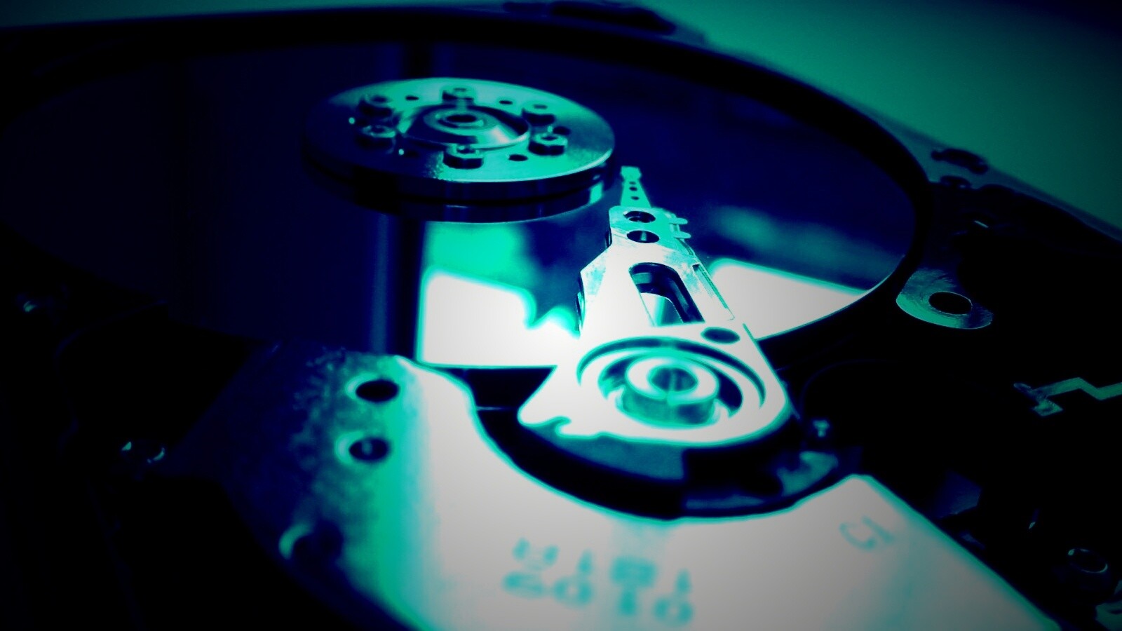 Разобранный жесткий диск обои
