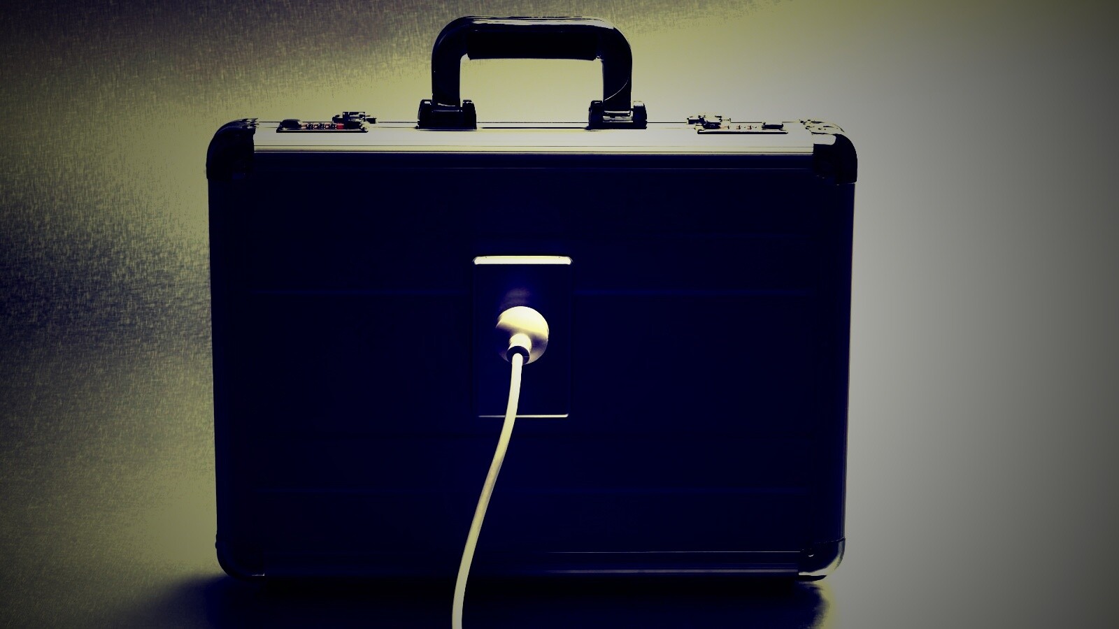 Розетка на кейсе обои