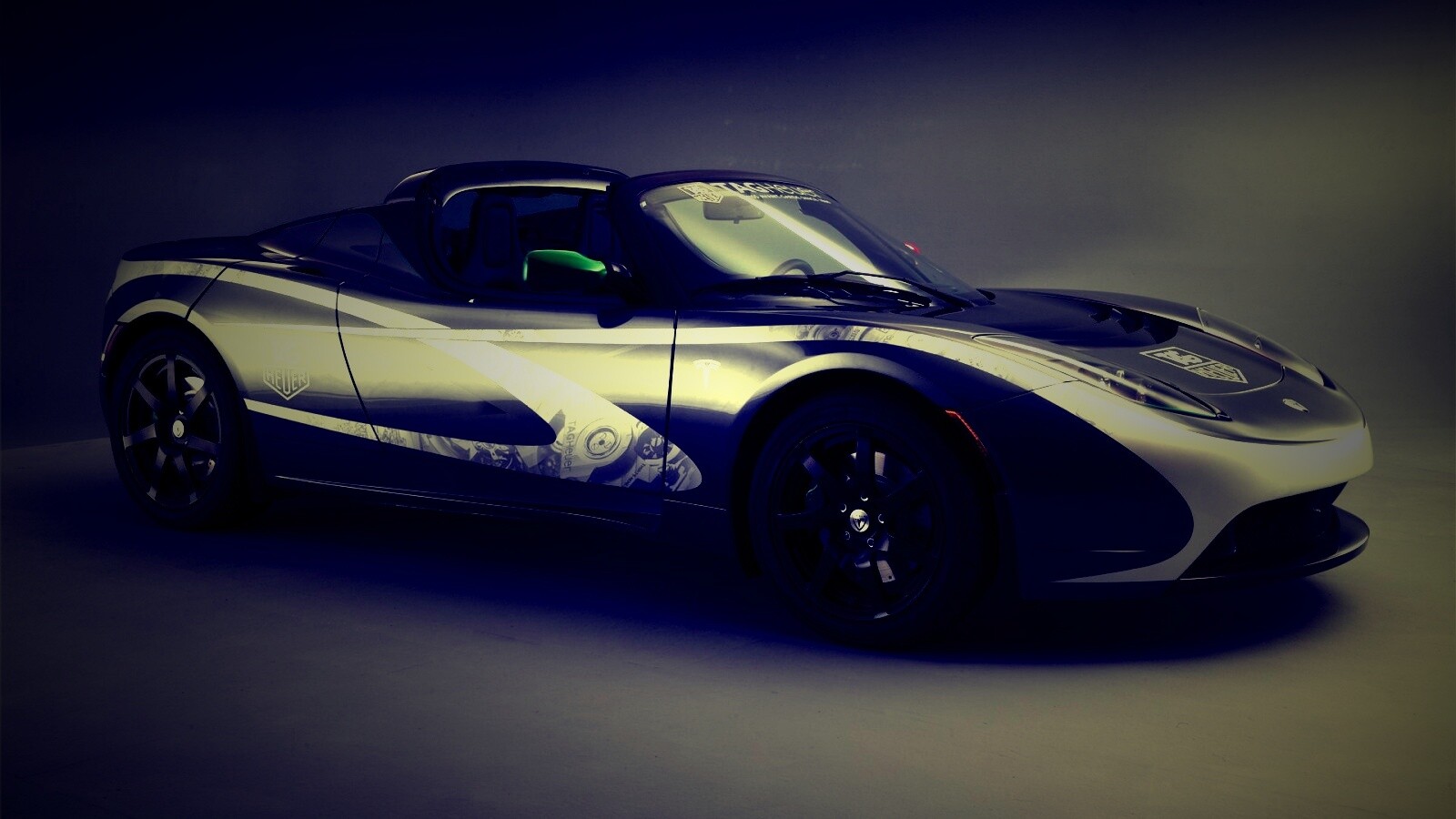 Tag Heuer Tesla Roadster обои