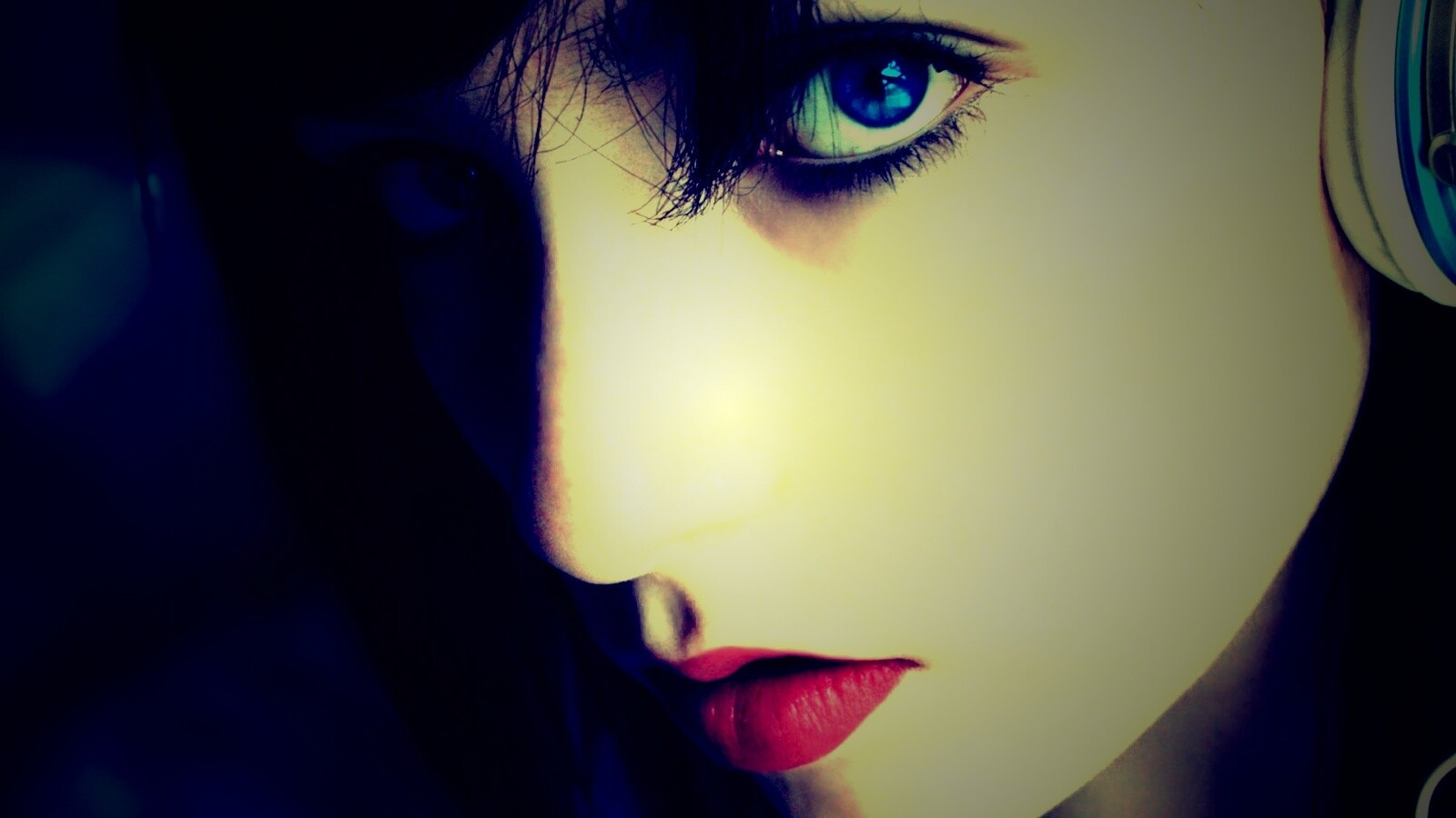 Наушники и девушка обои