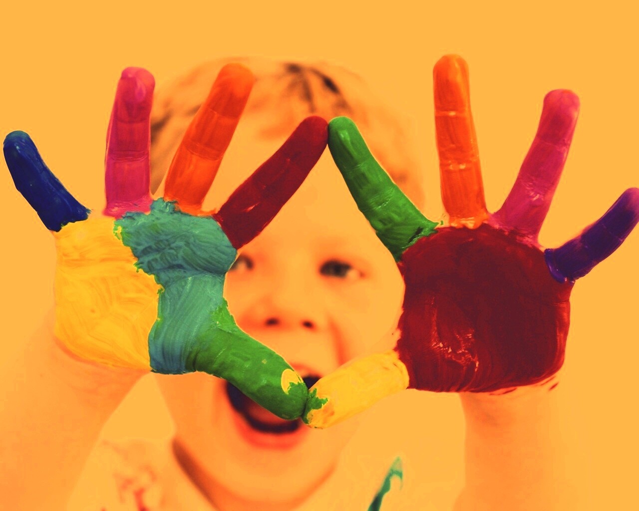 Раскрашенные руки обои