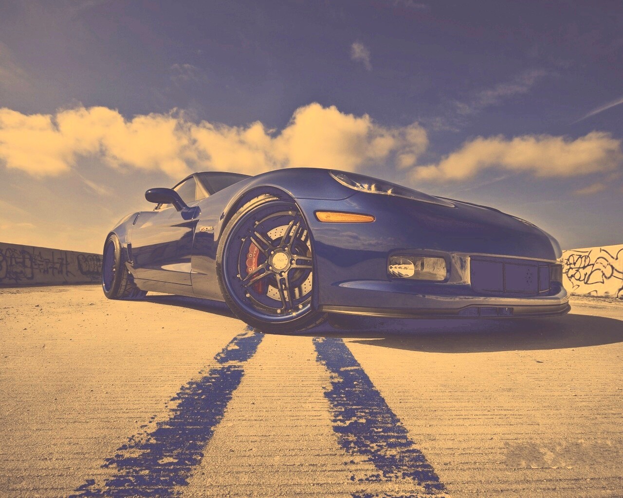 Синий спорткар обои