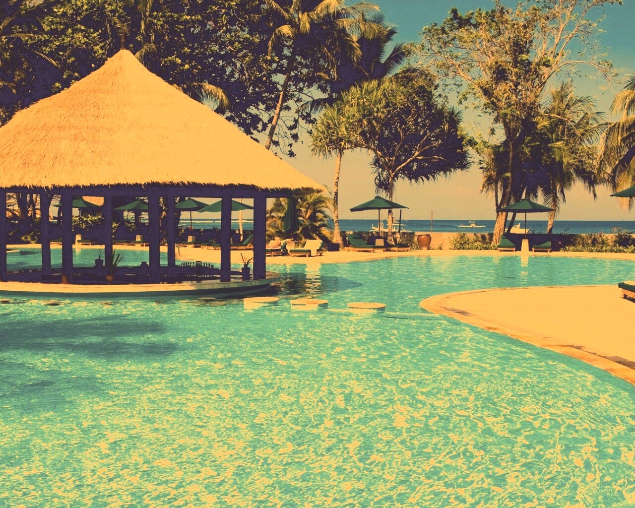 Бассейн отеля обои