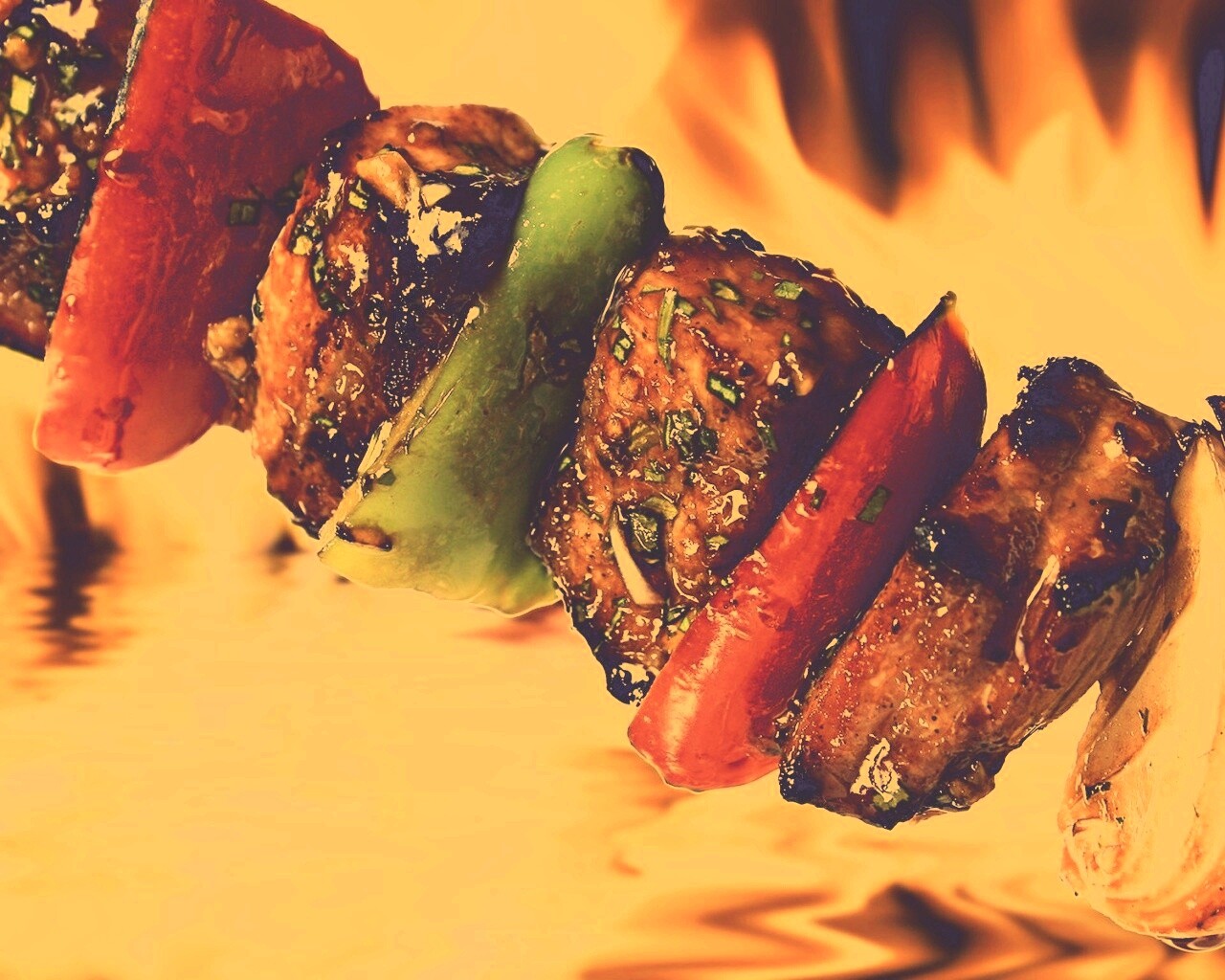Сочный шашлычок обои