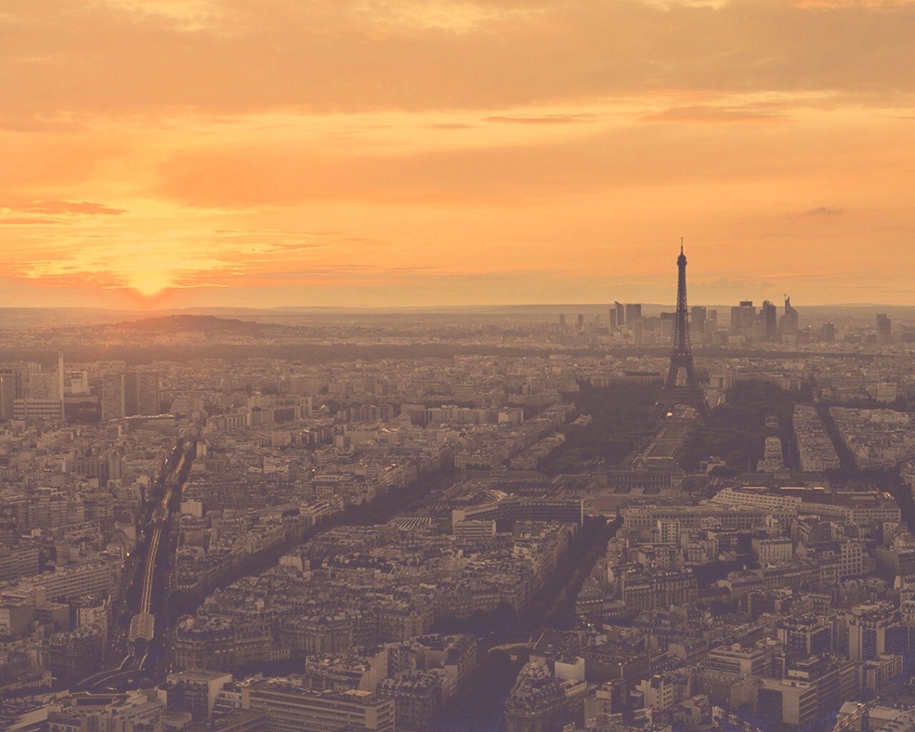 Вид на вечерний Париж обои