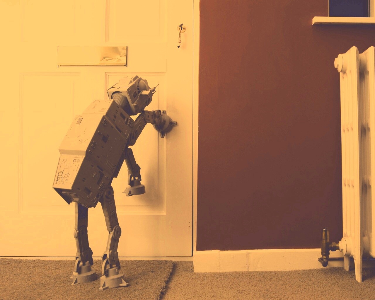 Имперский робот просится гулять обои