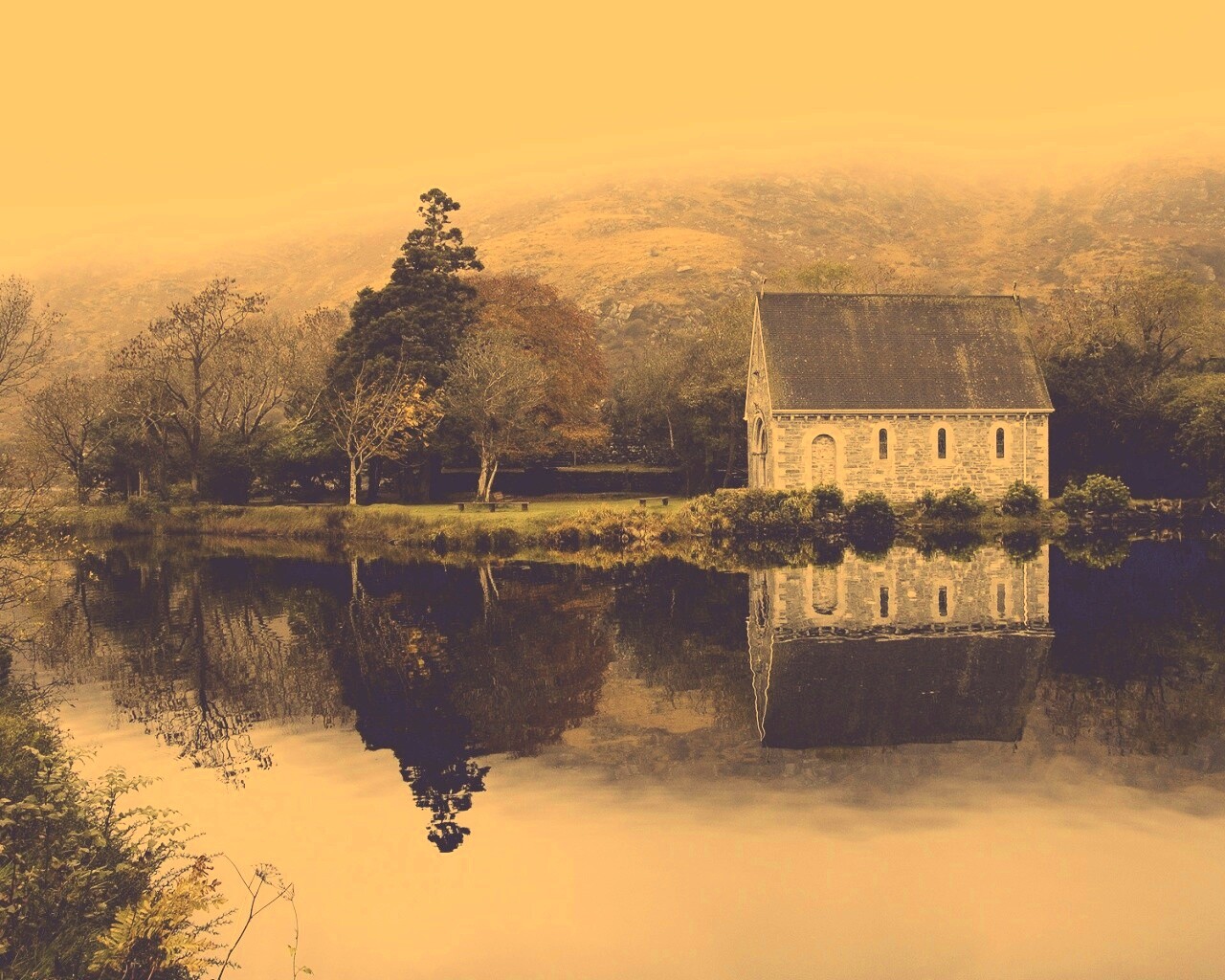 Живописный дом обои