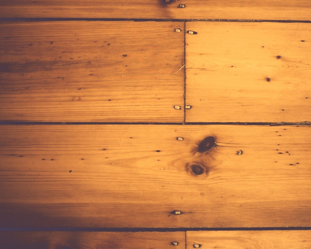 Доски с гвоздями обои