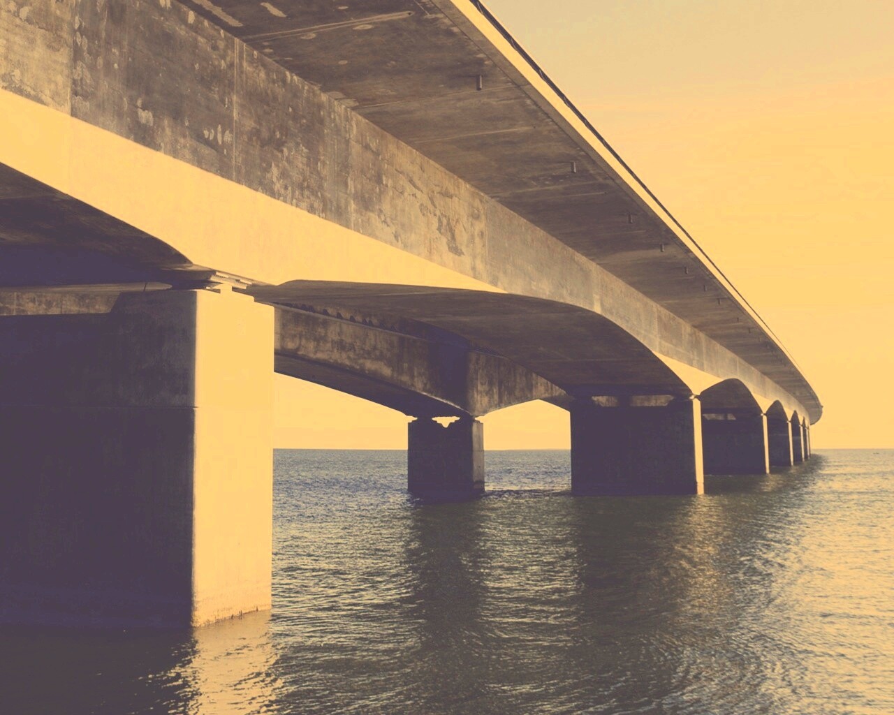 Опоры моста обои